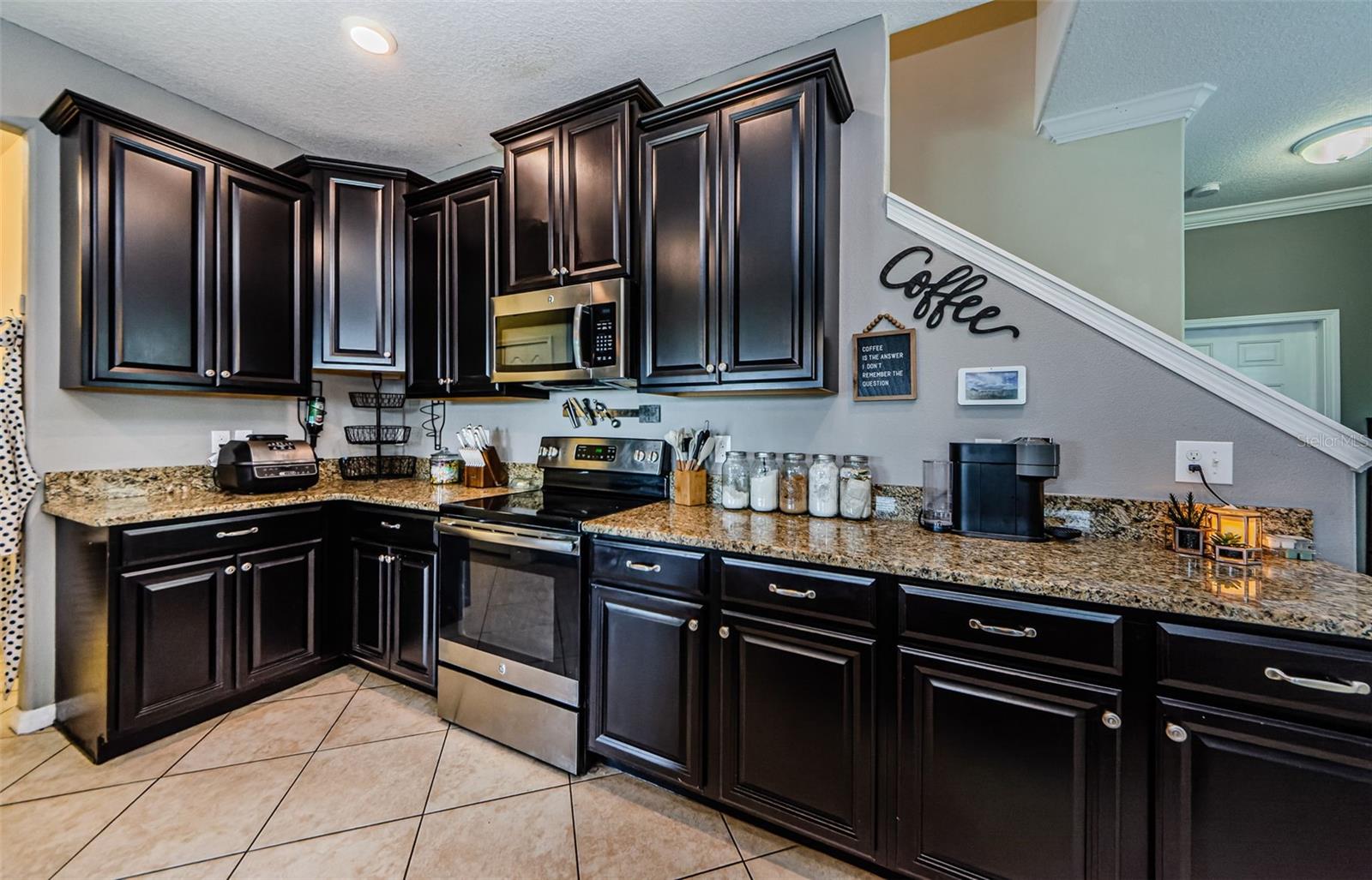 Image 16 of 99 For 14008 Lugano Court
