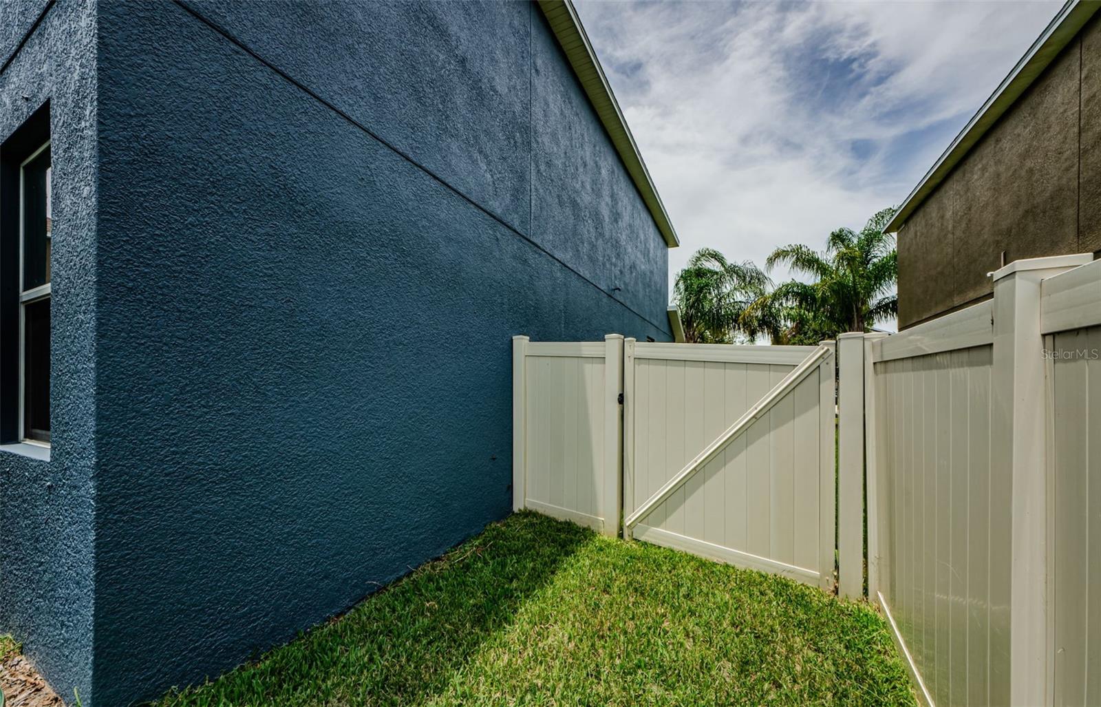 Image 39 of 99 For 14008 Lugano Court