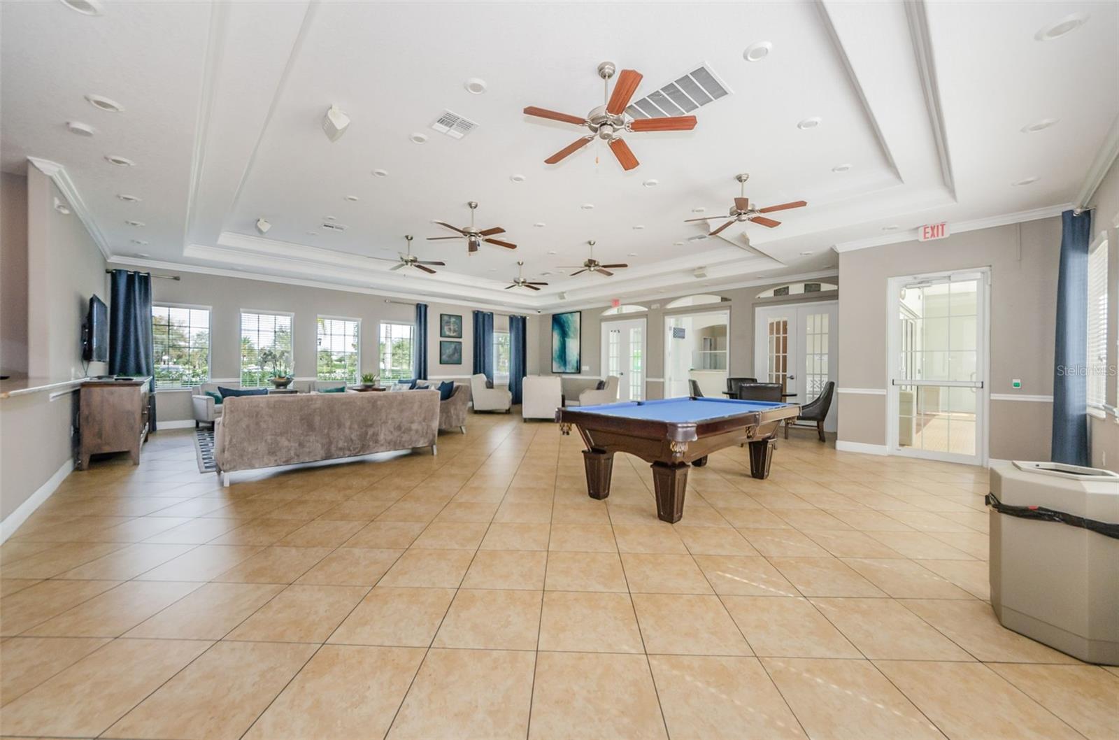 Image 61 of 99 For 14008 Lugano Court