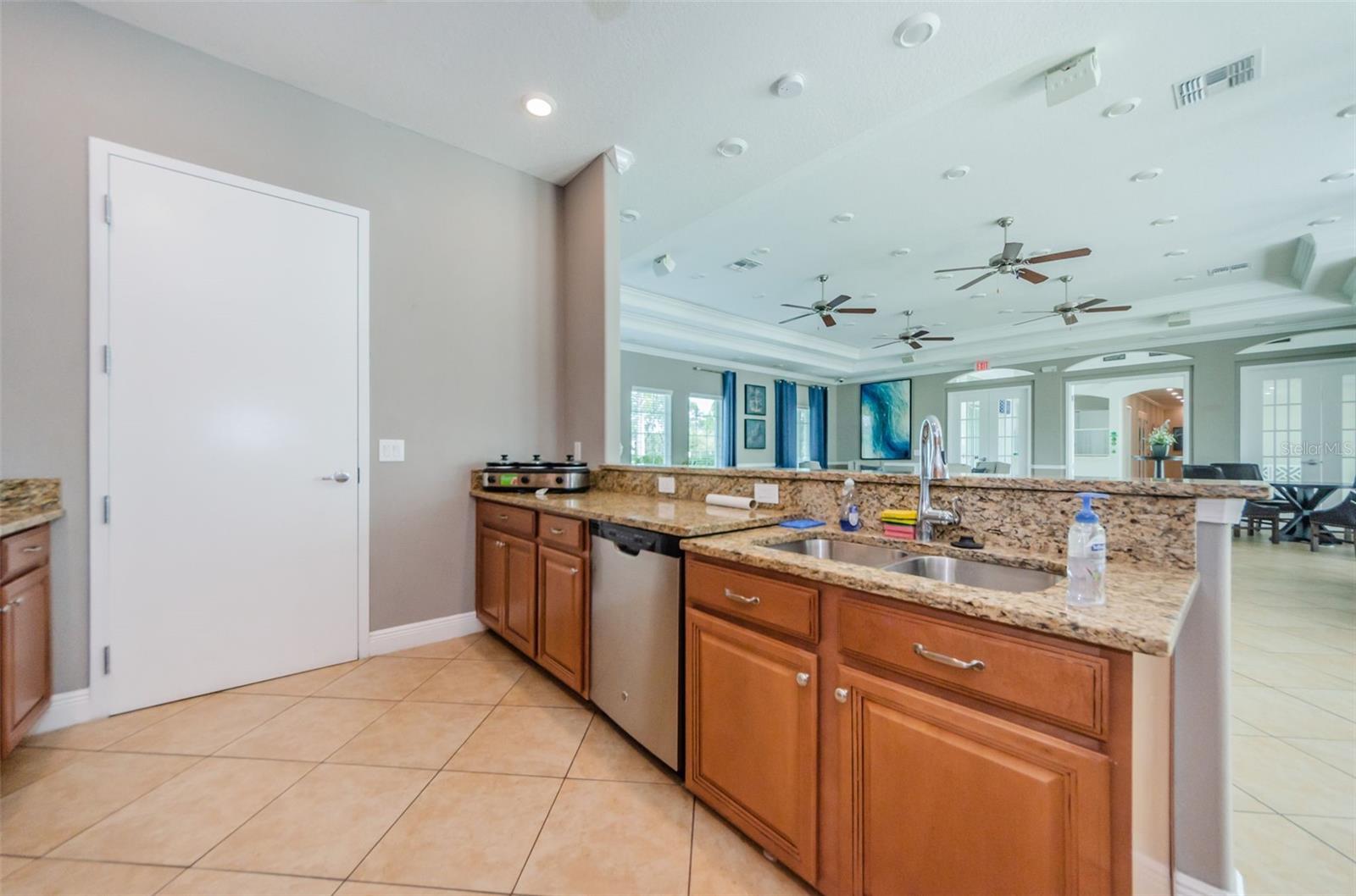 Image 66 of 99 For 14008 Lugano Court