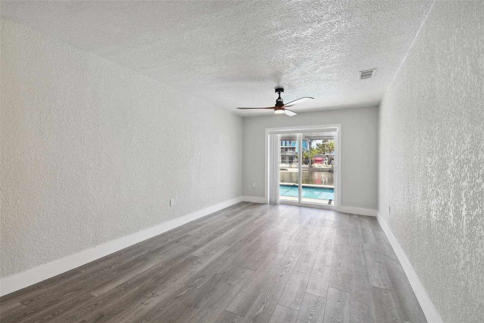 Image 11 of 44 For 4482 Kingston Drive
