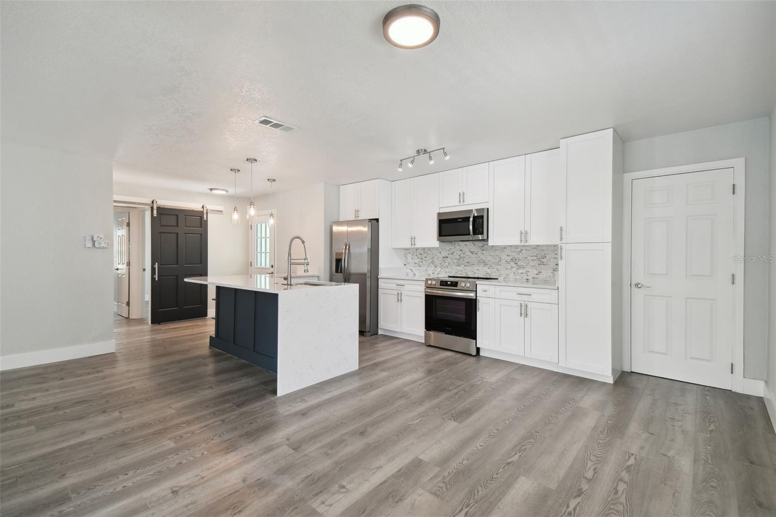 Image 13 of 44 For 4482 Kingston Drive