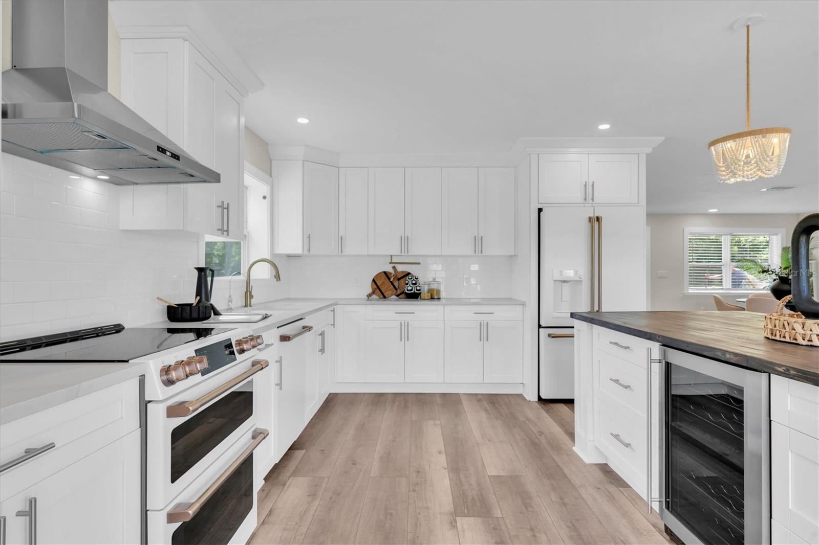 Listing photo id 14 for 18102 Spencer Road
