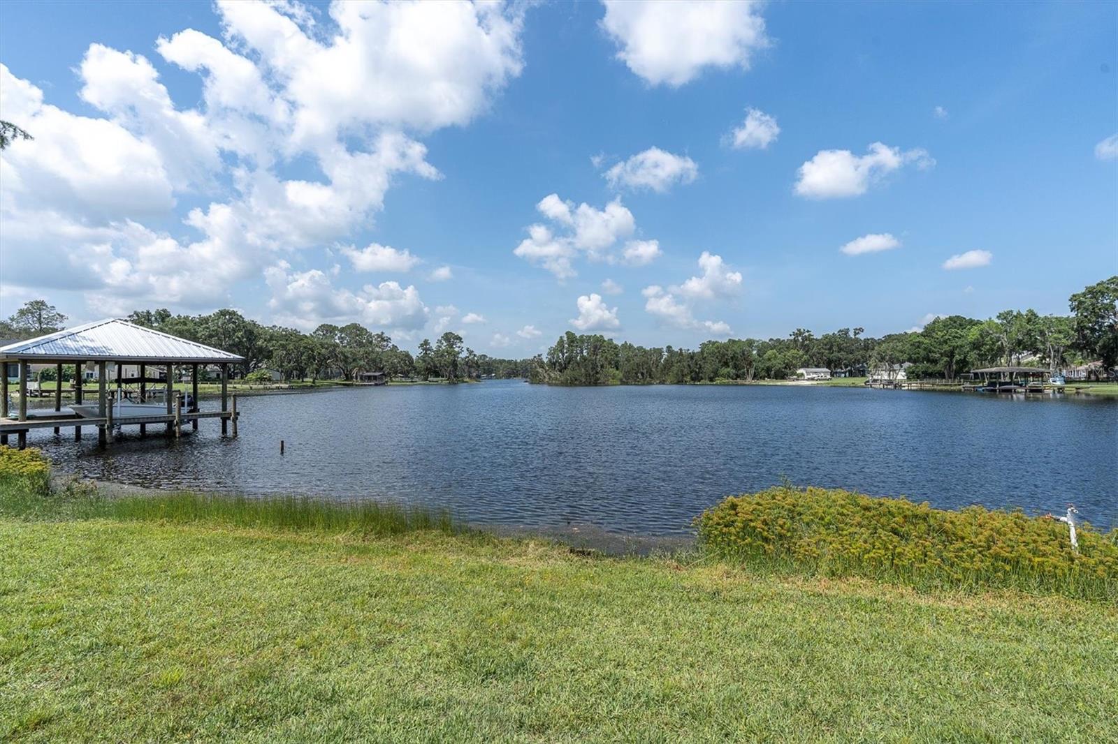 Listing photo id 30 for 18102 Spencer Road