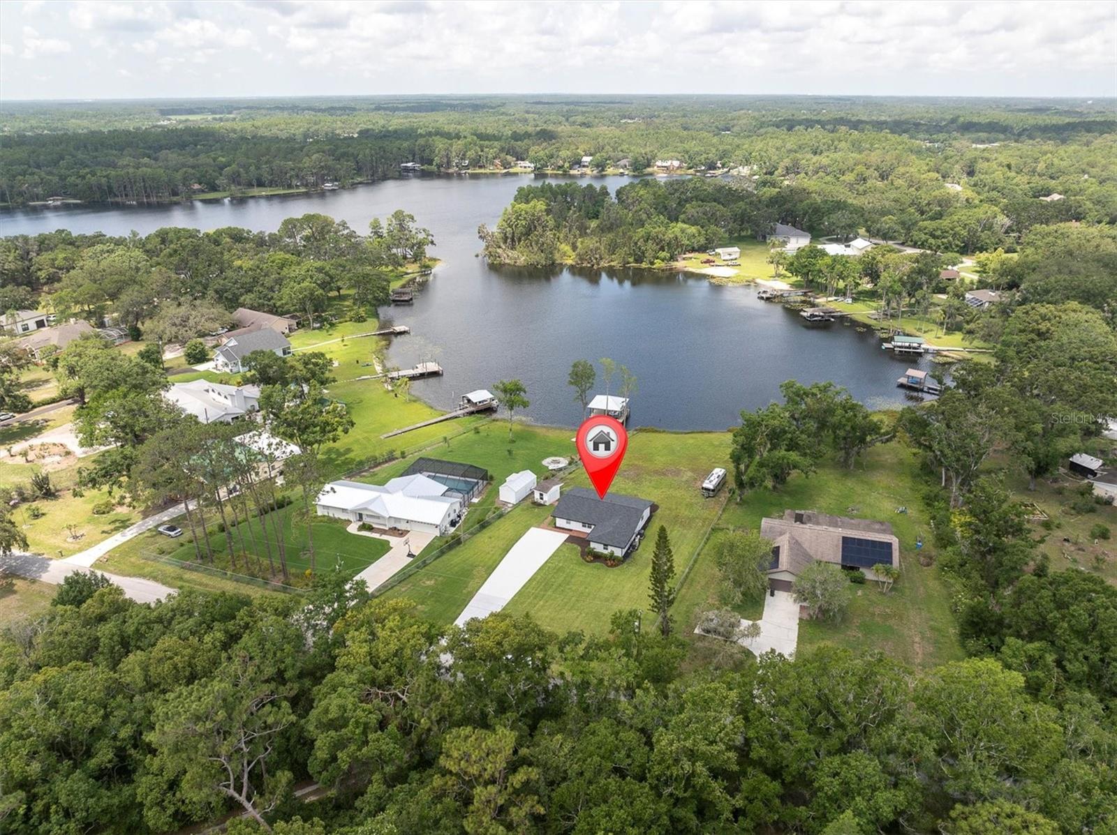 Listing photo id 4 for 18102 Spencer Road