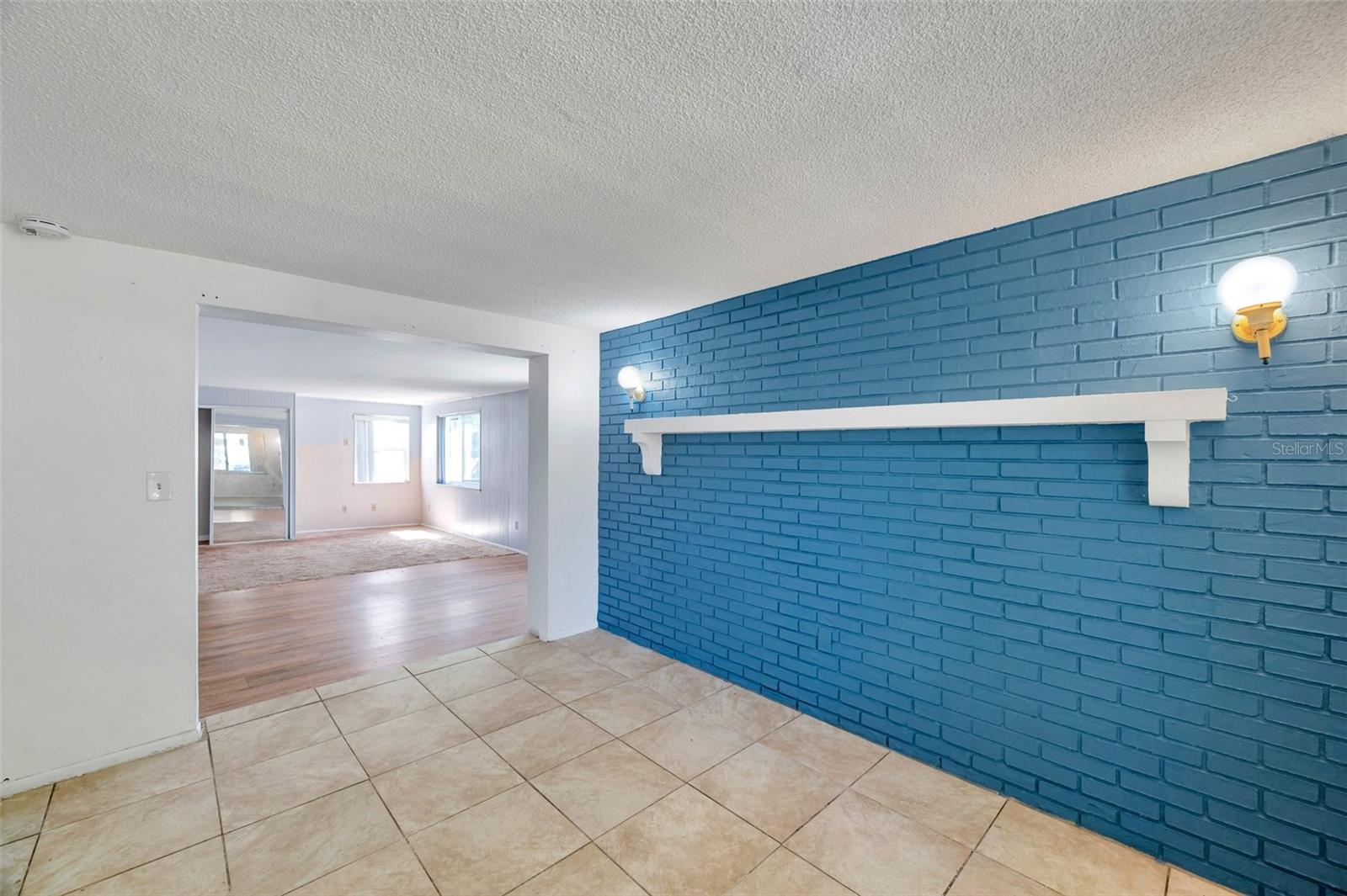 Image 17 of 49 For 4025 Stratfield Drive