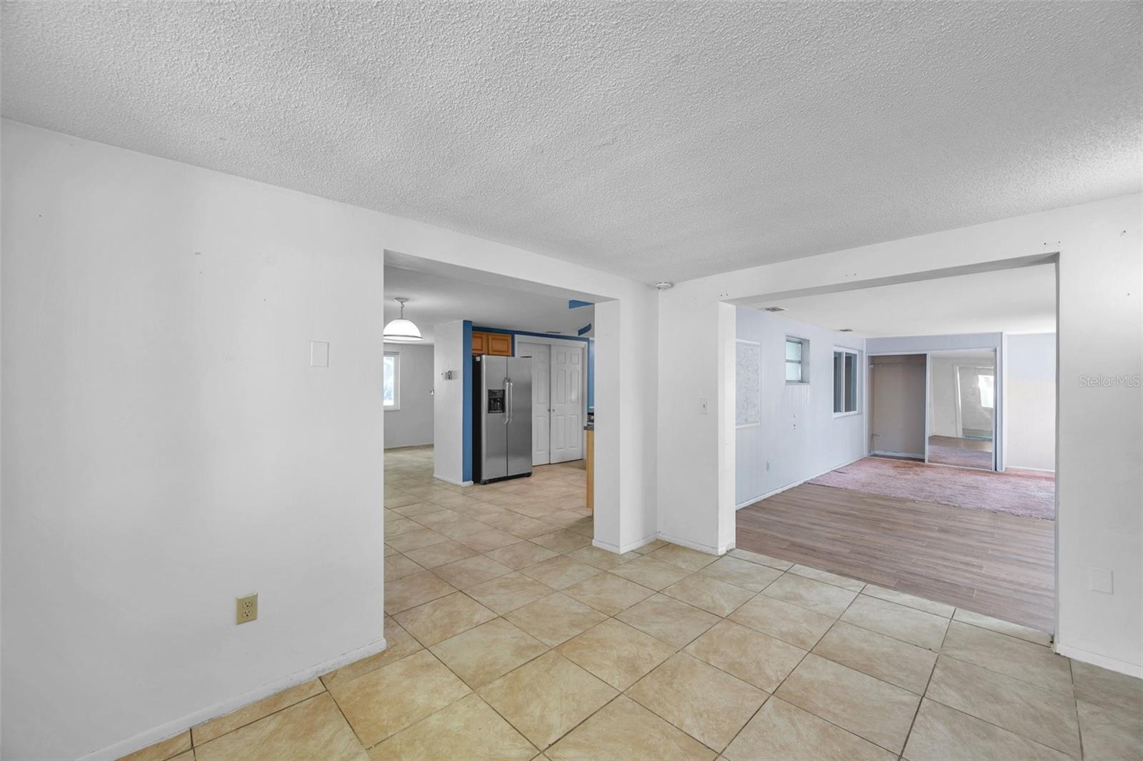 Image 20 of 49 For 4025 Stratfield Drive