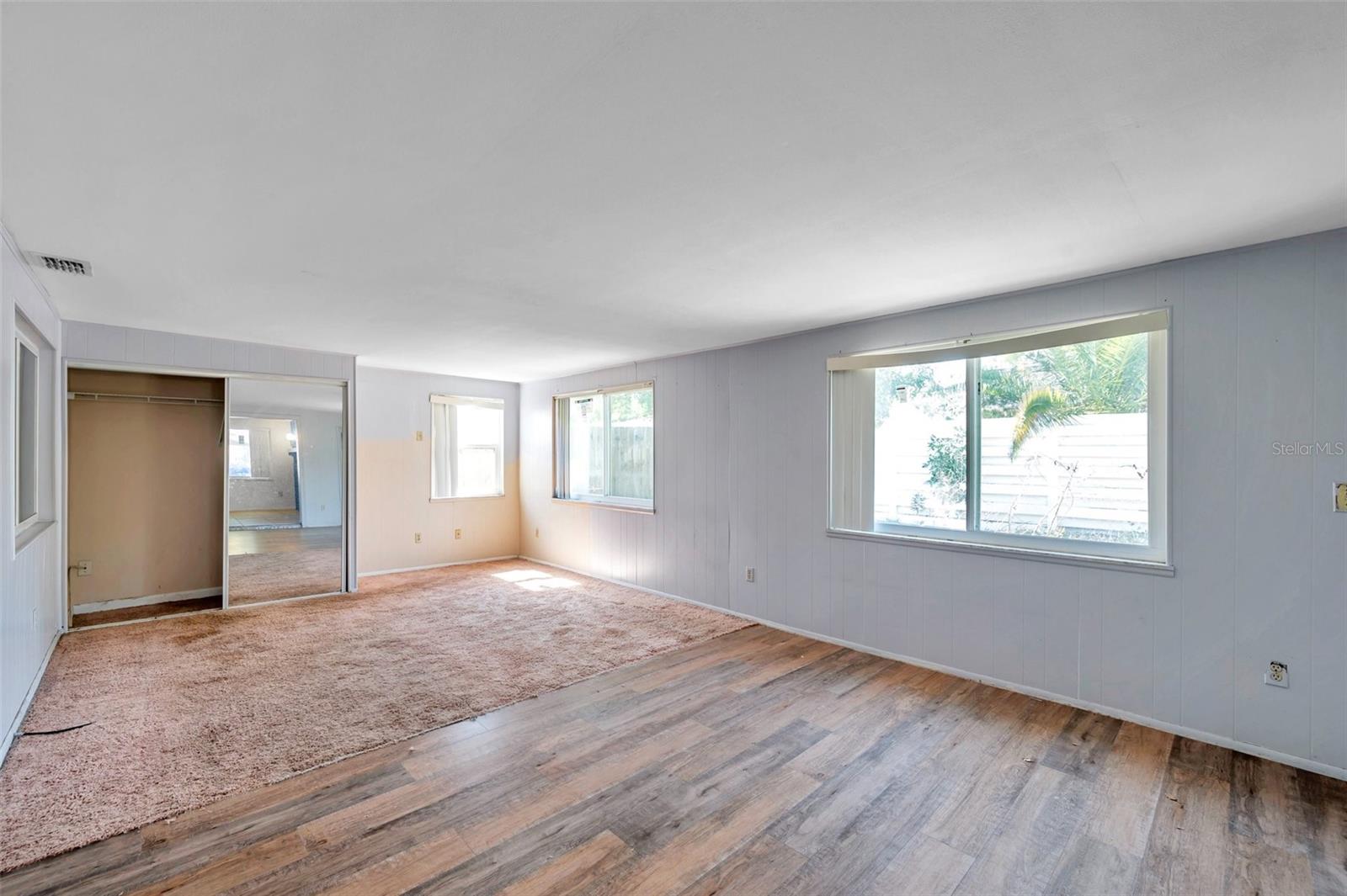 Image 21 of 49 For 4025 Stratfield Drive