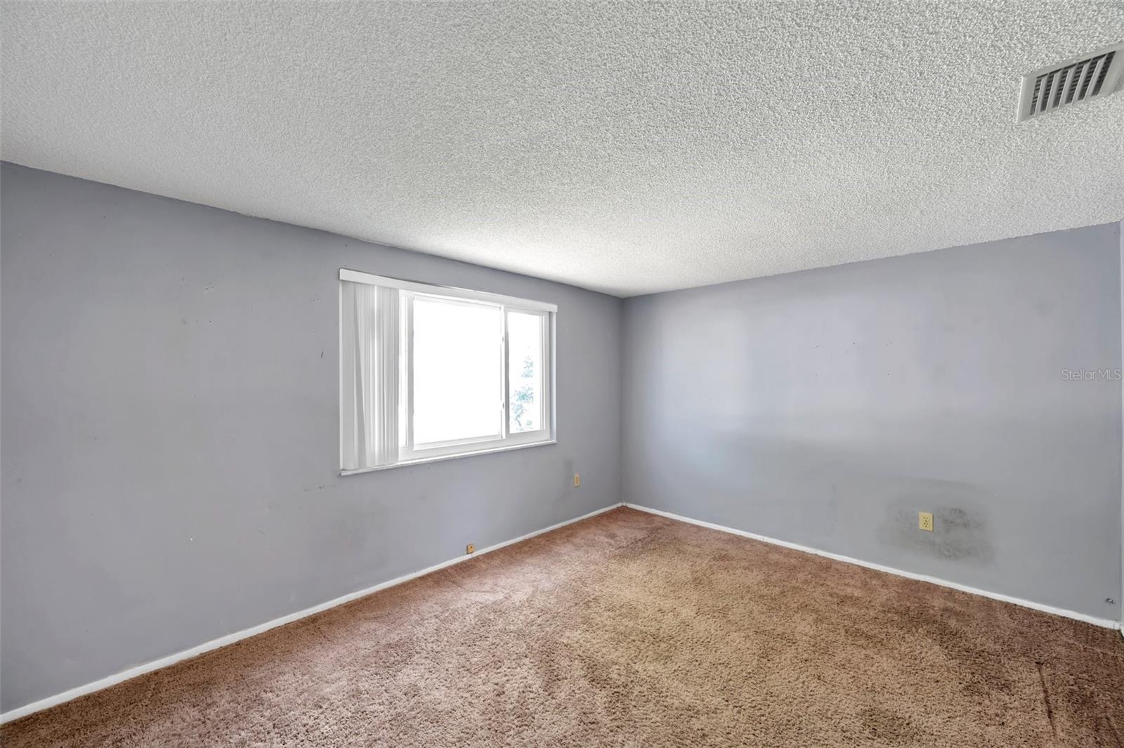 Image 25 of 49 For 4025 Stratfield Drive