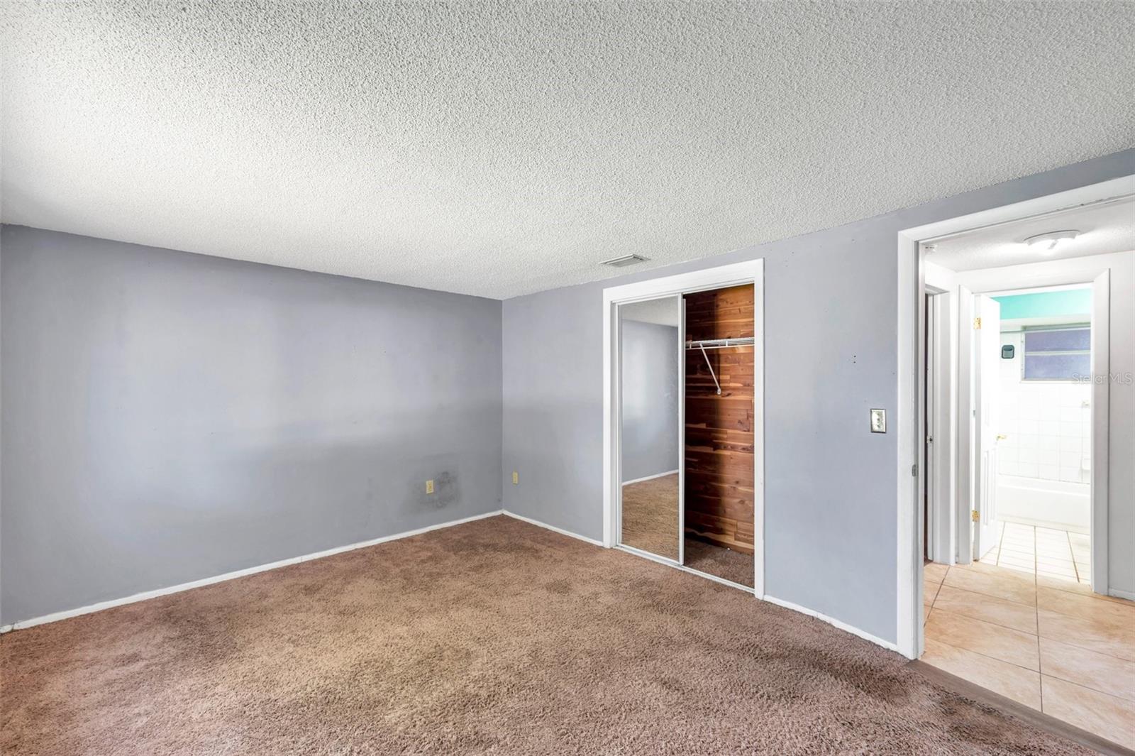 Image 26 of 49 For 4025 Stratfield Drive