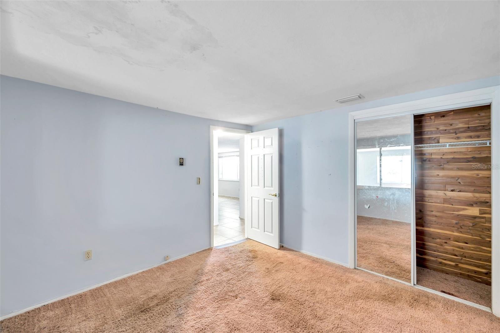 Image 31 of 49 For 4025 Stratfield Drive