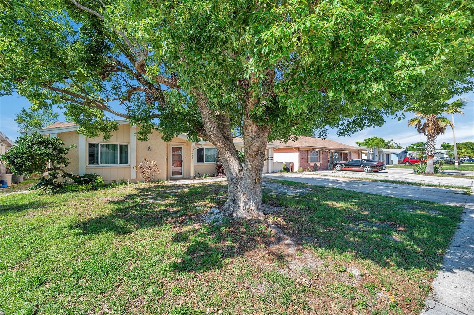 Image 37 of 49 For 4025 Stratfield Drive