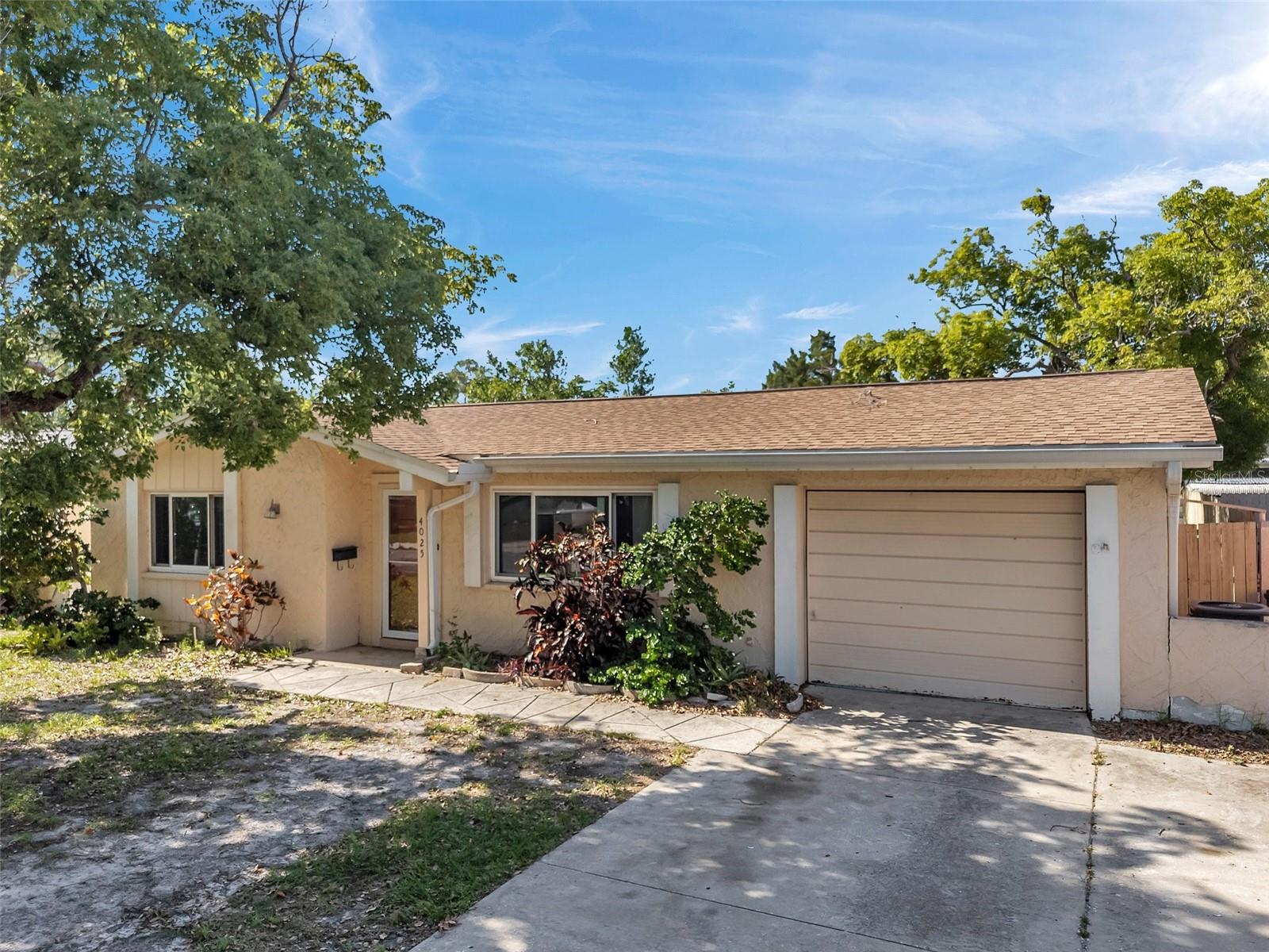Image 38 of 49 For 4025 Stratfield Drive