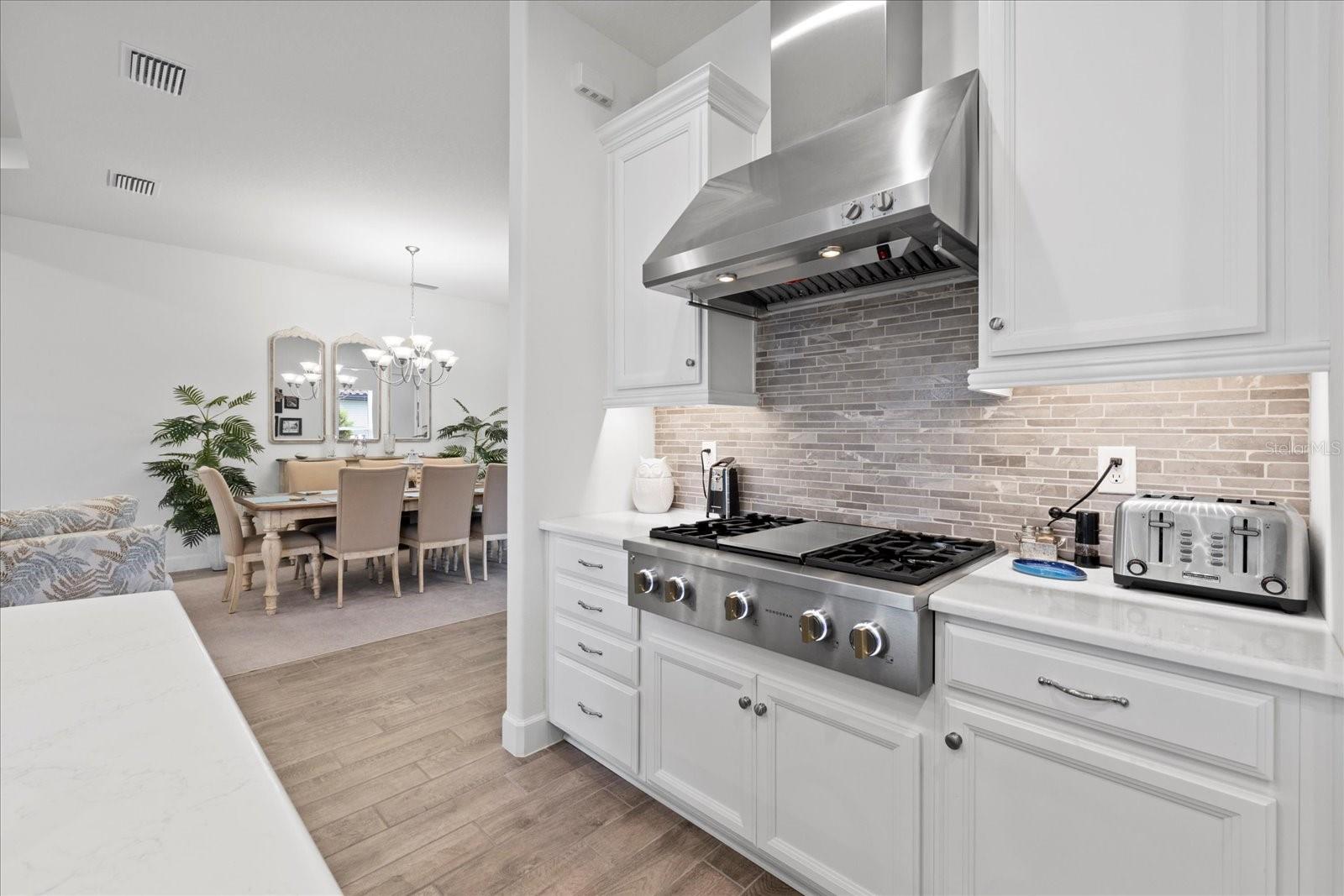 Listing photo id 12 for 11398 Juglans Drive