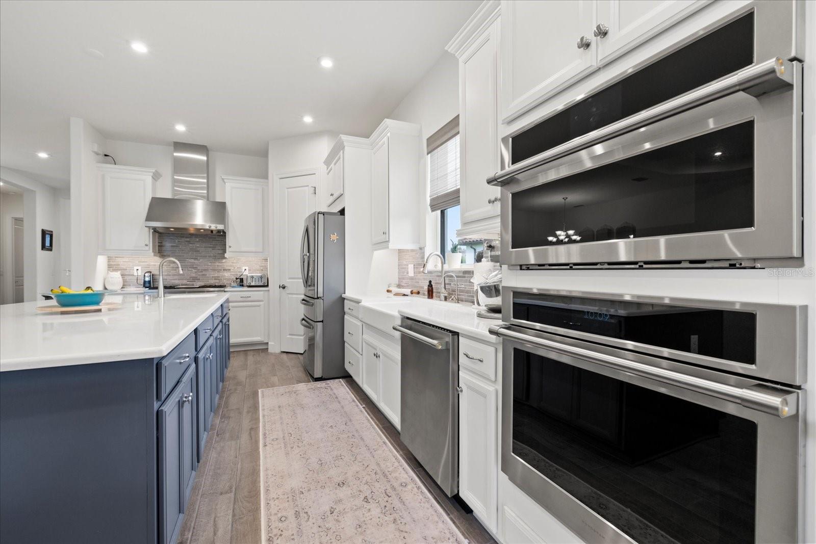 Listing photo id 14 for 11398 Juglans Drive
