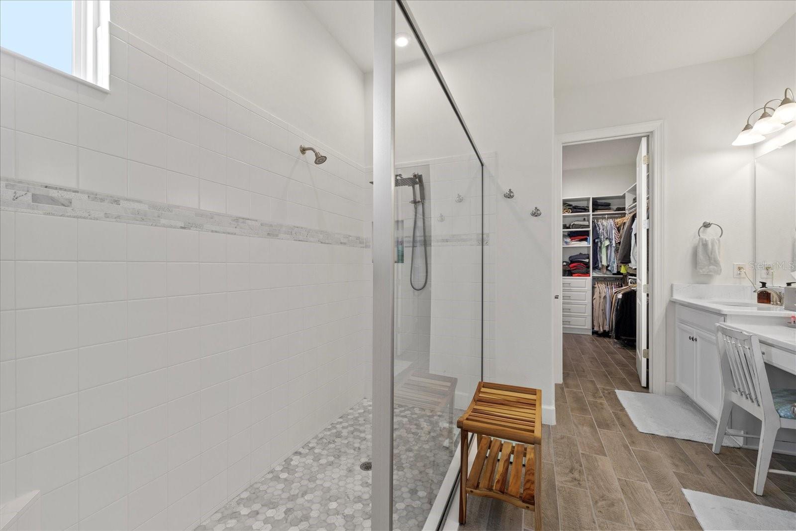 Listing photo id 36 for 11398 Juglans Drive