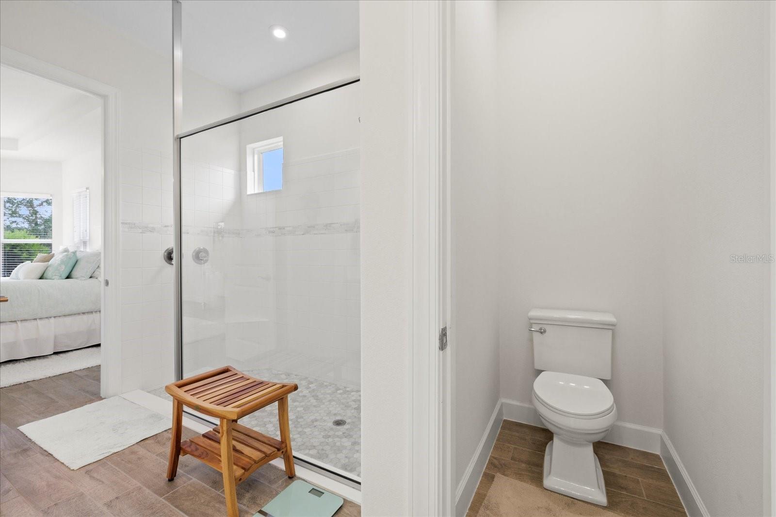 Listing photo id 41 for 11398 Juglans Drive