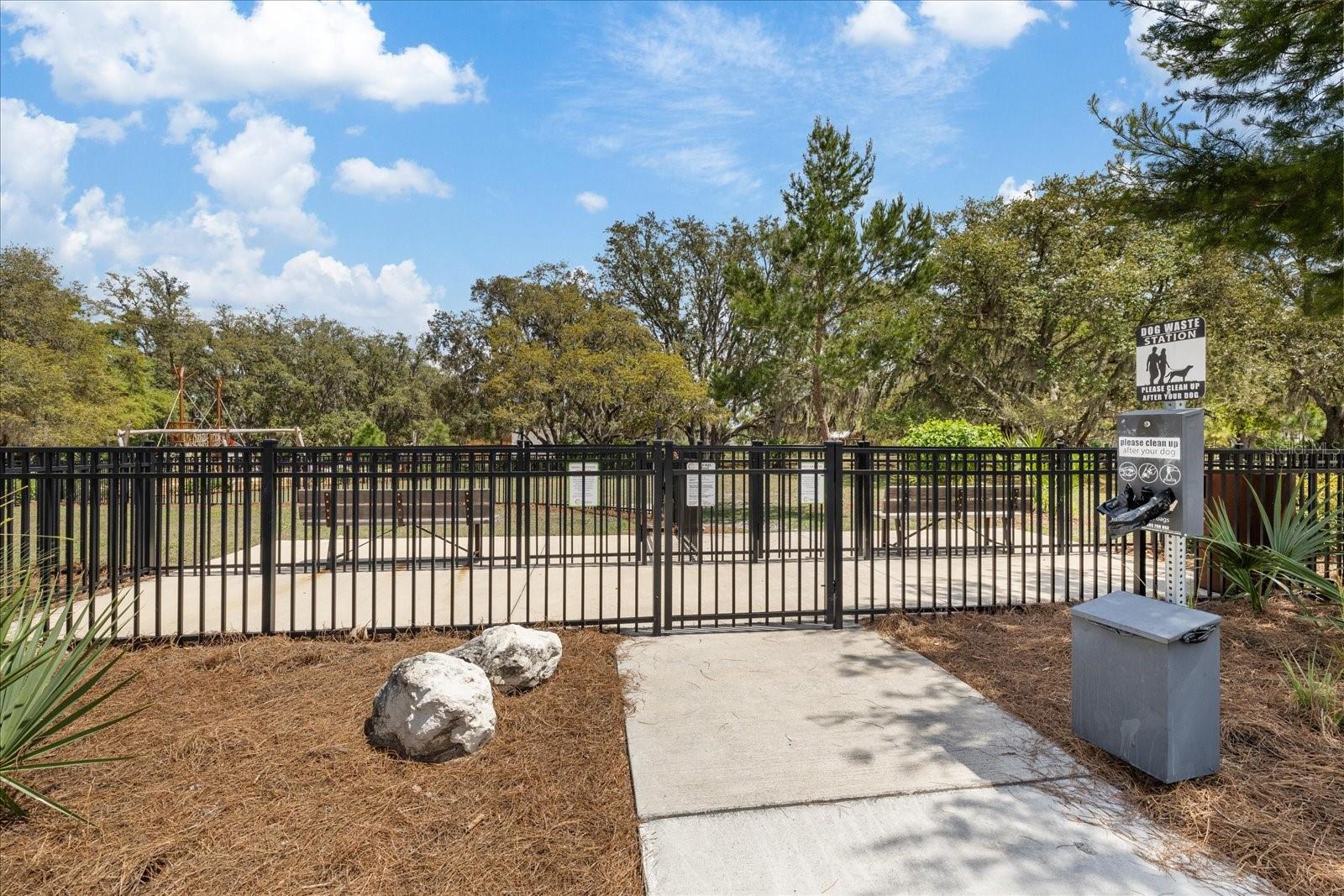 Listing photo id 87 for 11398 Juglans Drive