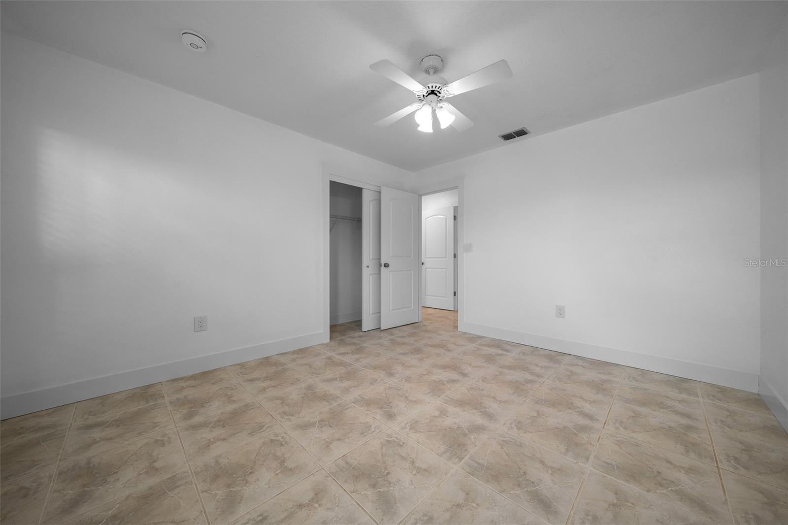 Image 18 of 43 For 9810 San Sebastian Way