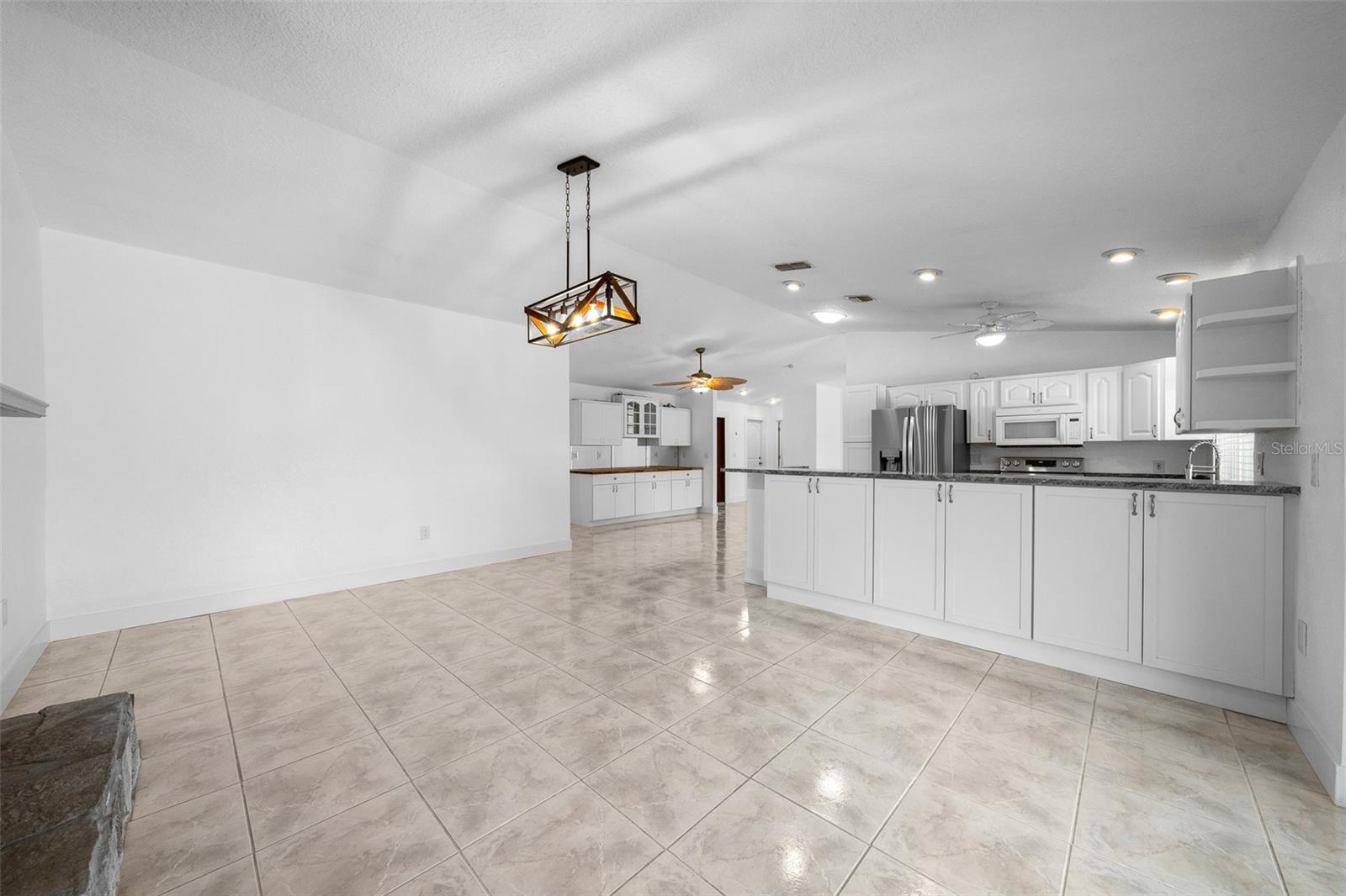 Image 8 of 43 For 9810 San Sebastian Way