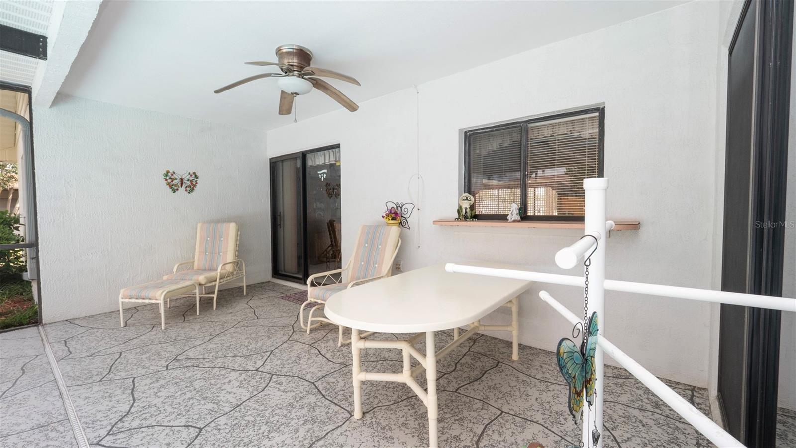 Listing photo id 21 for 5309 Bayonne Avenue