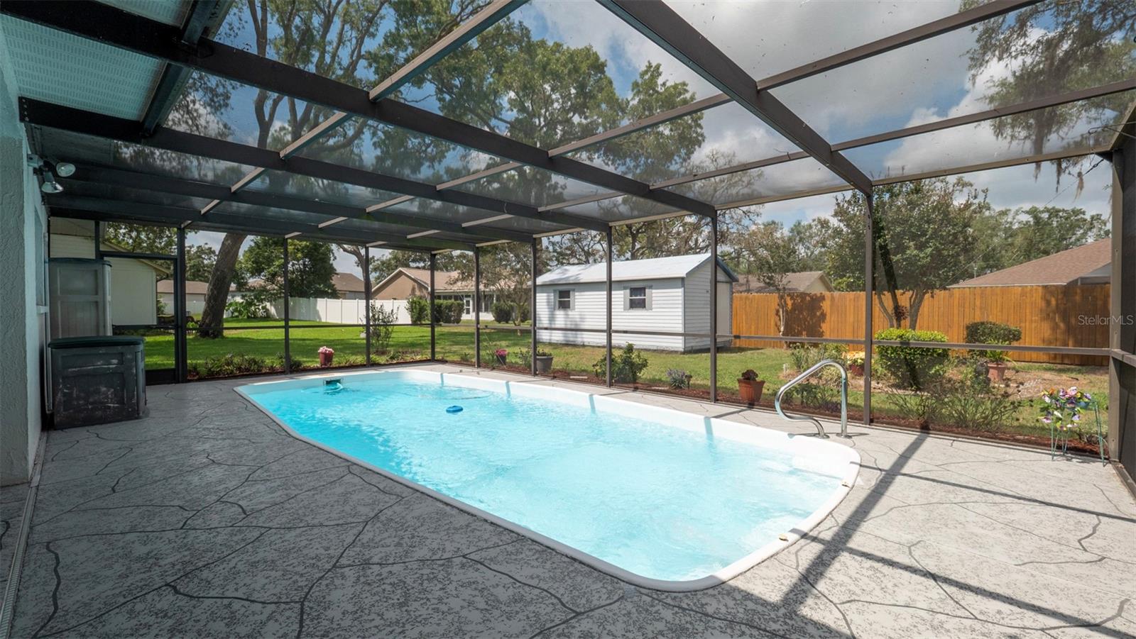 Listing photo id 22 for 5309 Bayonne Avenue