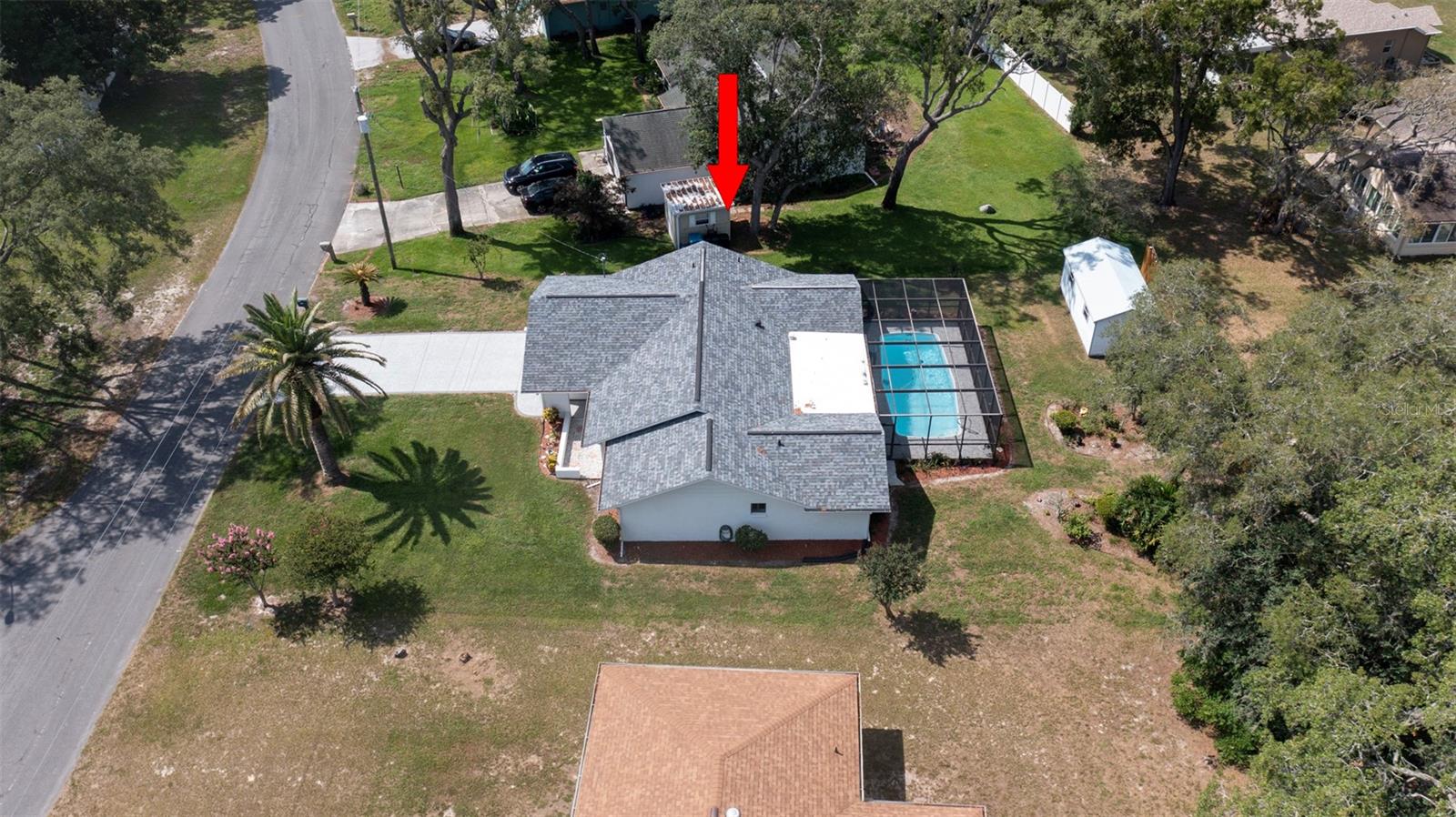 Listing photo id 33 for 5309 Bayonne Avenue