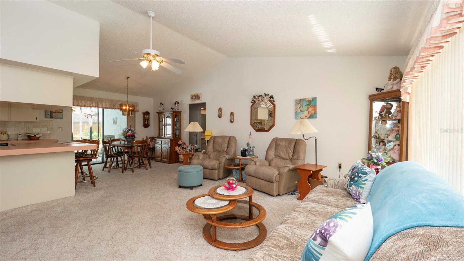 Listing photo id 4 for 5309 Bayonne Avenue