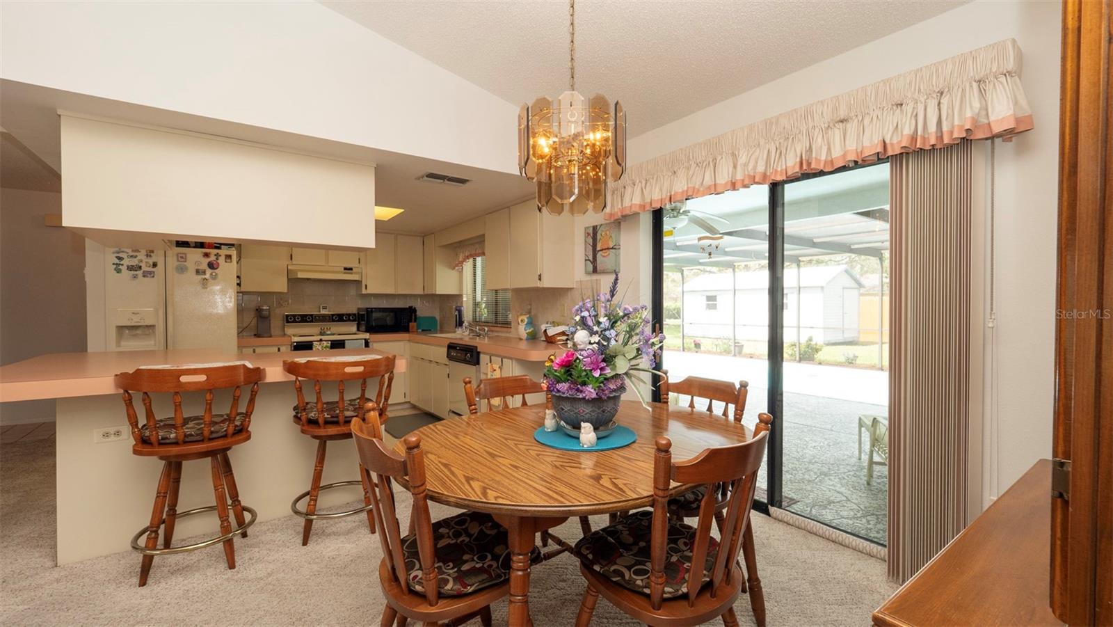 Listing photo id 6 for 5309 Bayonne Avenue