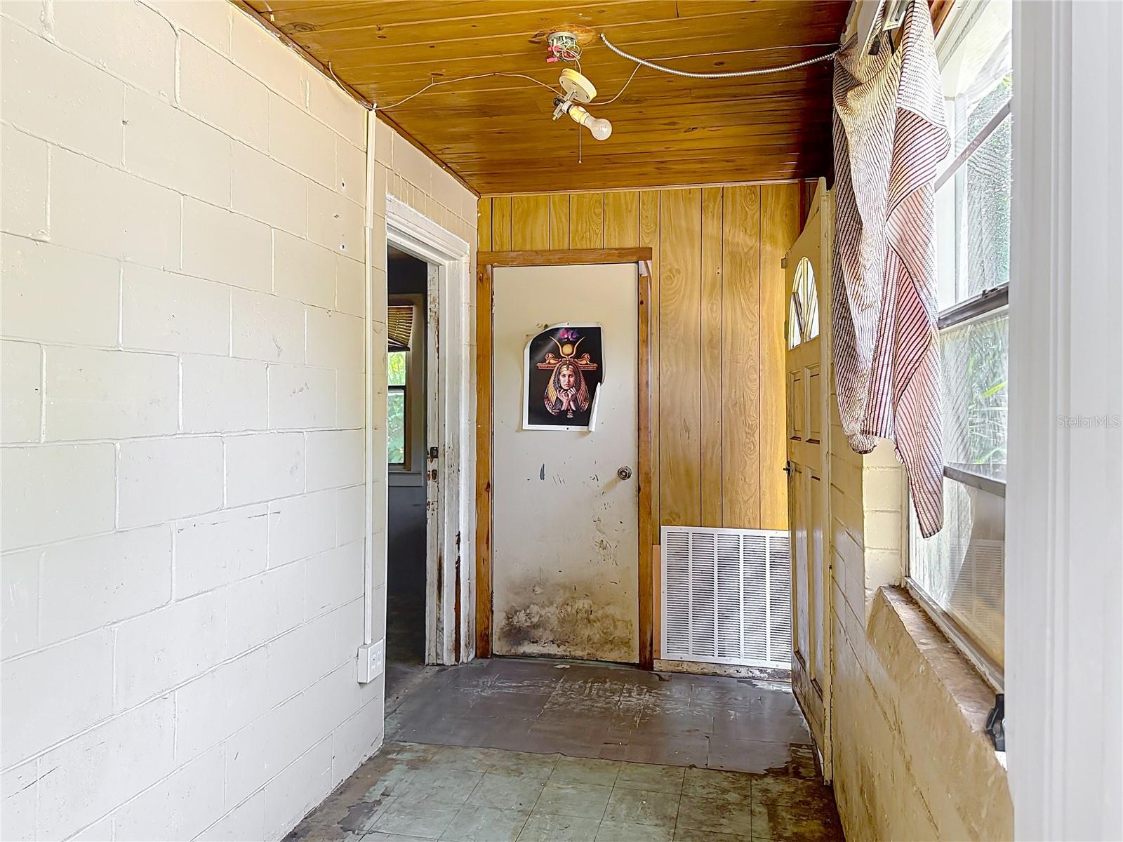 Image 10 of 41 For 1324 4th Avenue