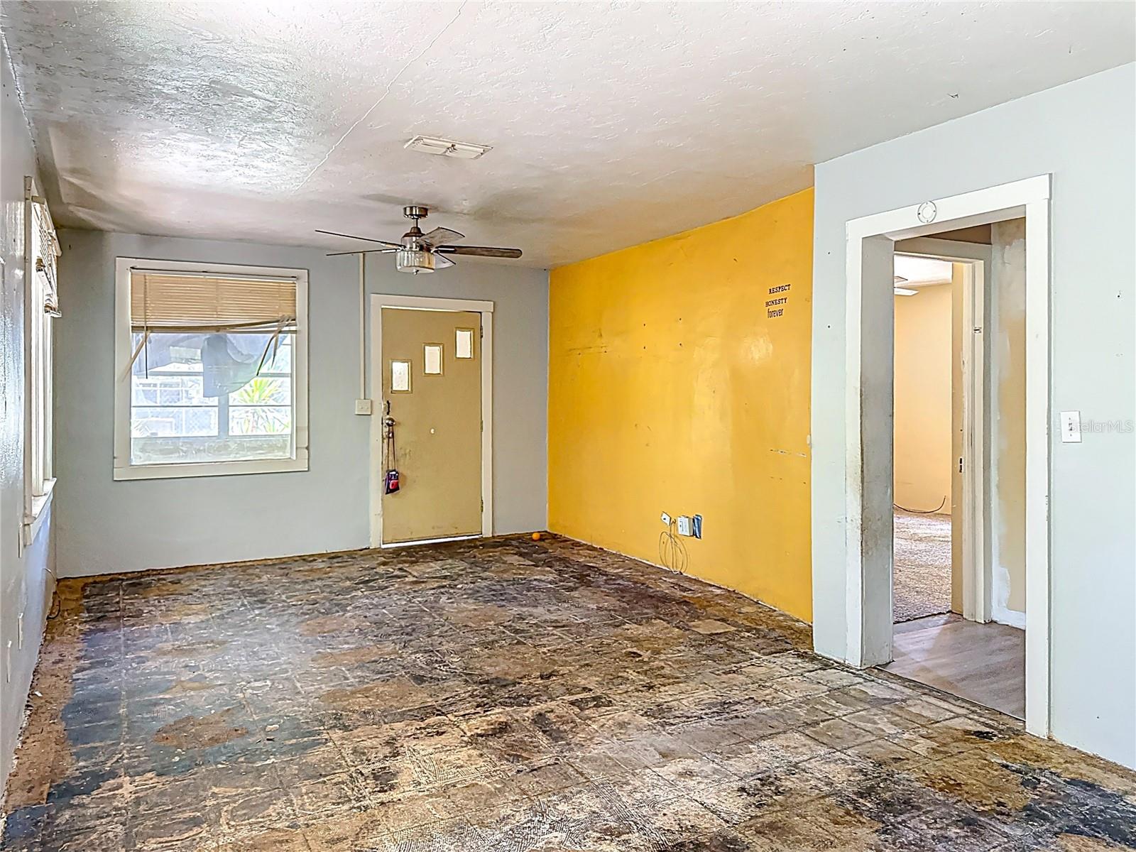 Image 12 of 41 For 1324 4th Avenue