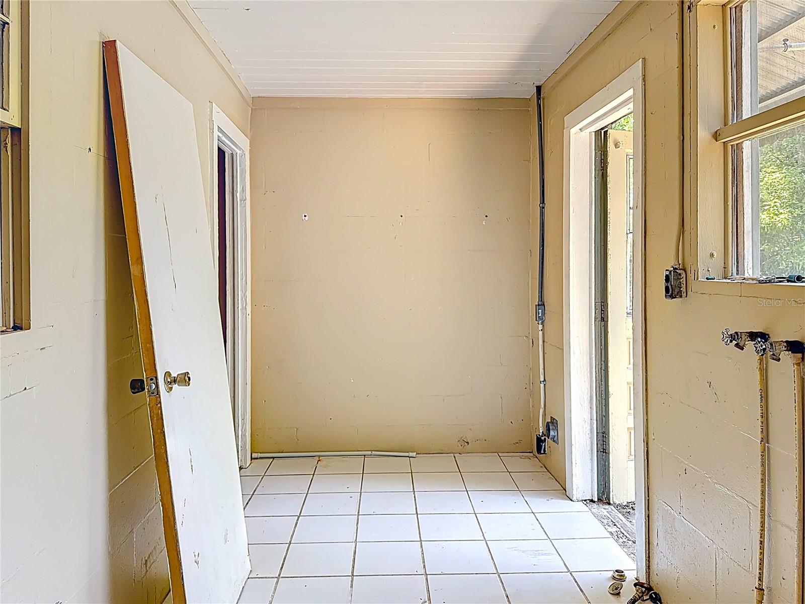 Image 35 of 41 For 1324 4th Avenue