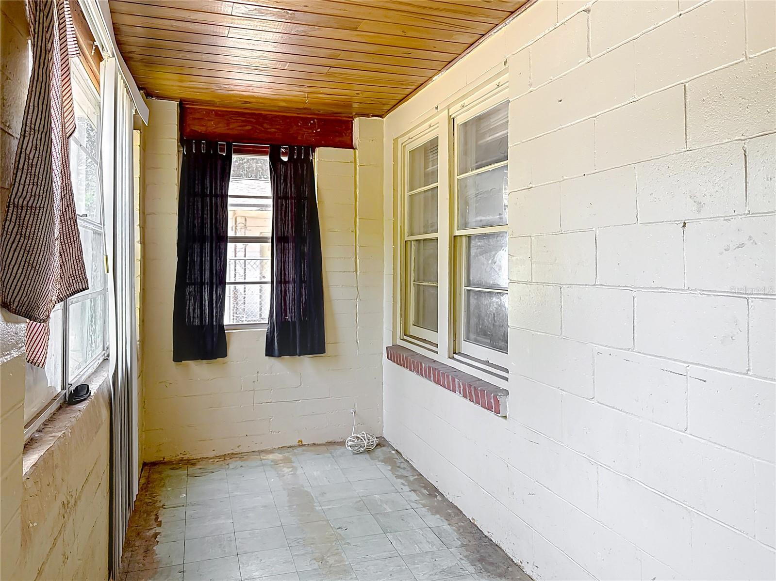 Image 9 of 41 For 1324 4th Avenue