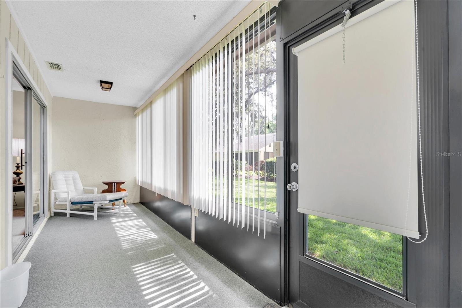 Listing photo id 18 for 9334 Whitstone Court