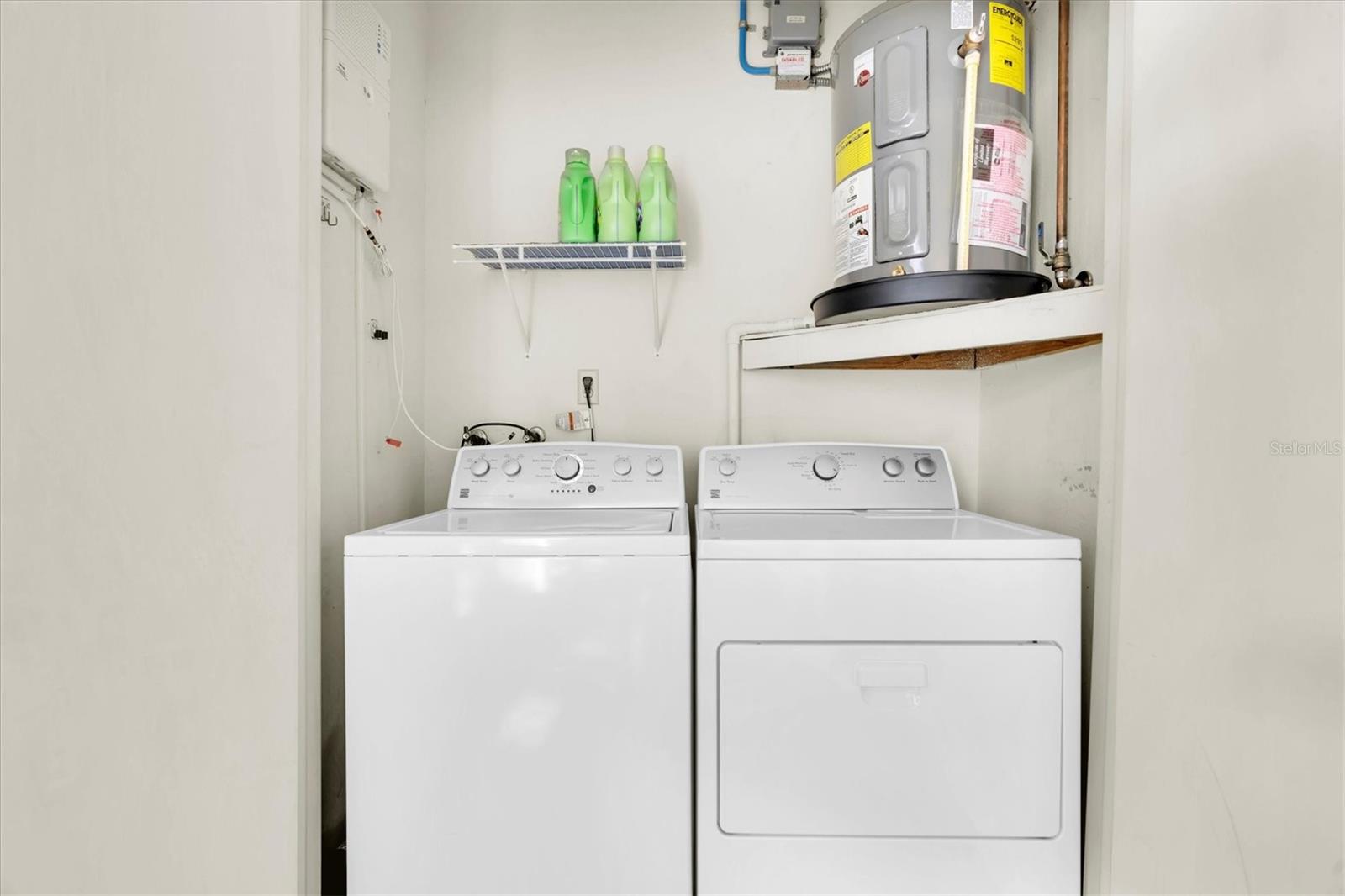 Listing photo id 20 for 9334 Whitstone Court