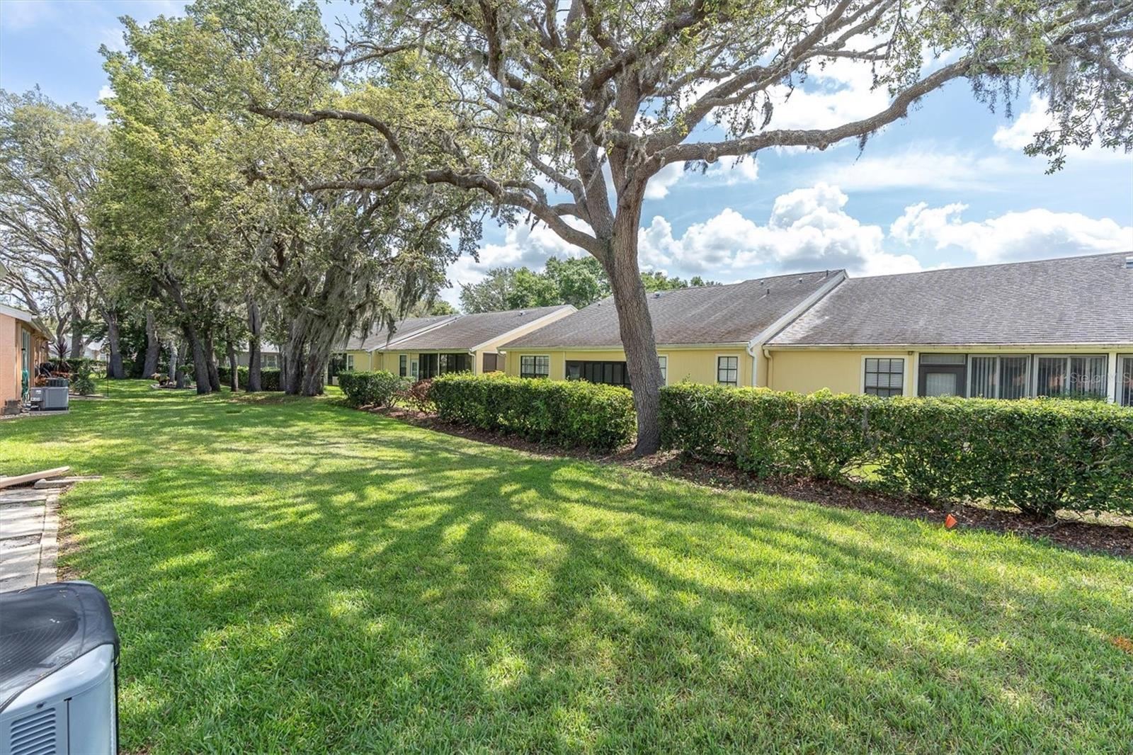 Listing photo id 21 for 9334 Whitstone Court
