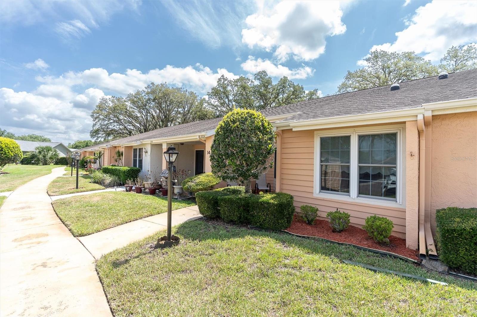 Listing photo id 24 for 9334 Whitstone Court