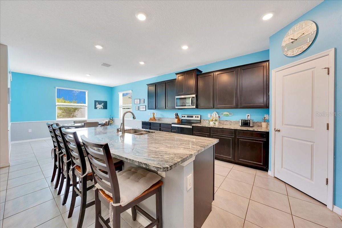 Image 16 of 45 For 13454 Golden Lime Ave