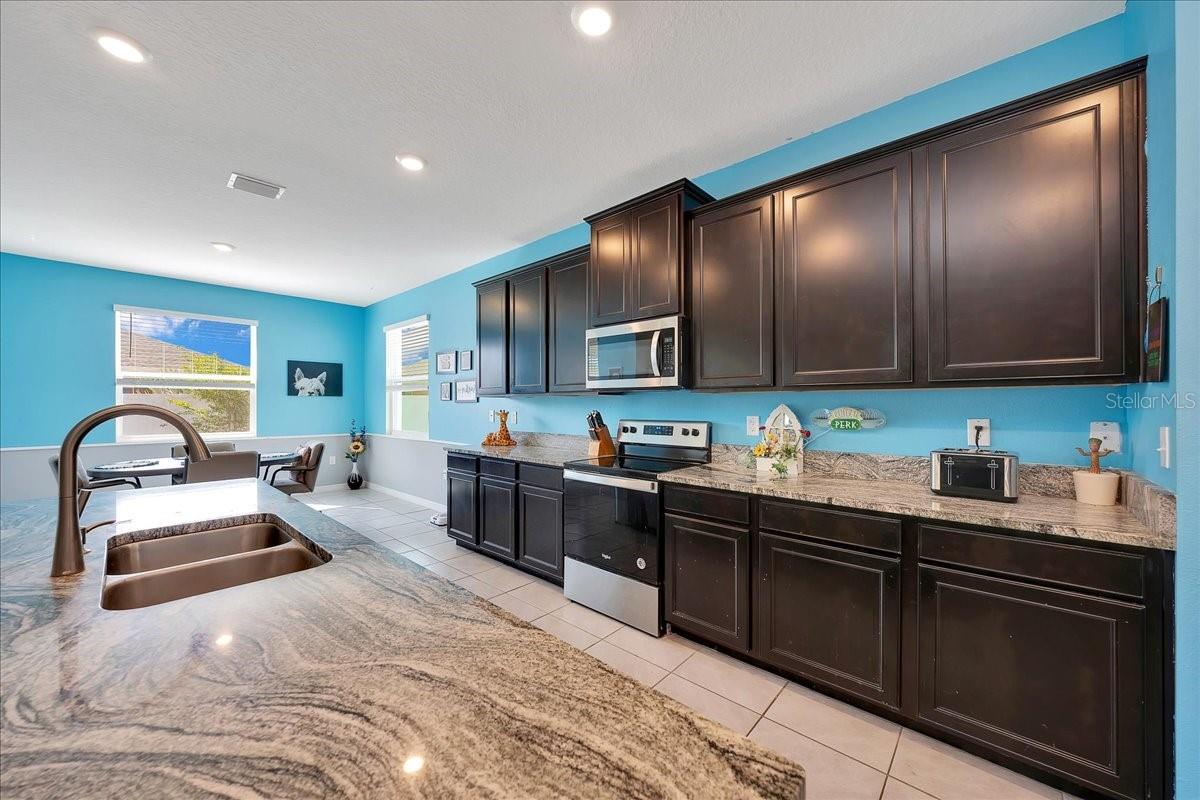 Image 19 of 45 For 13454 Golden Lime Ave