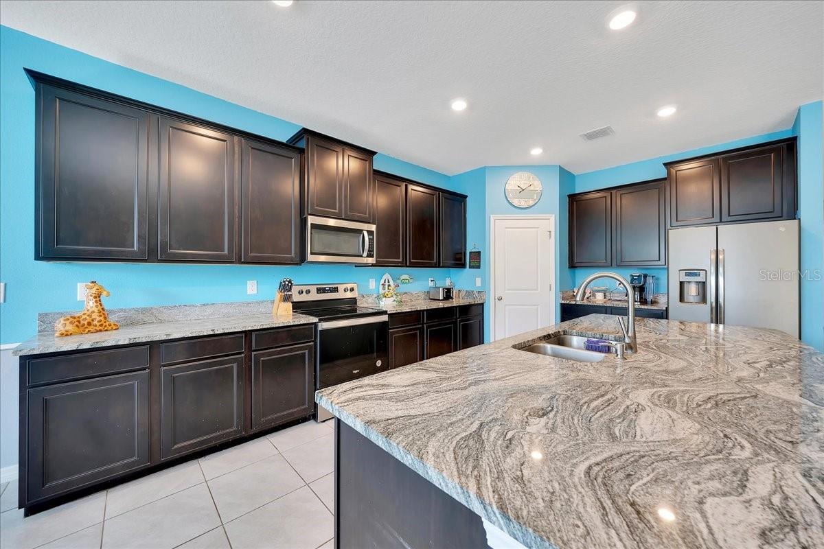 Image 20 of 45 For 13454 Golden Lime Ave