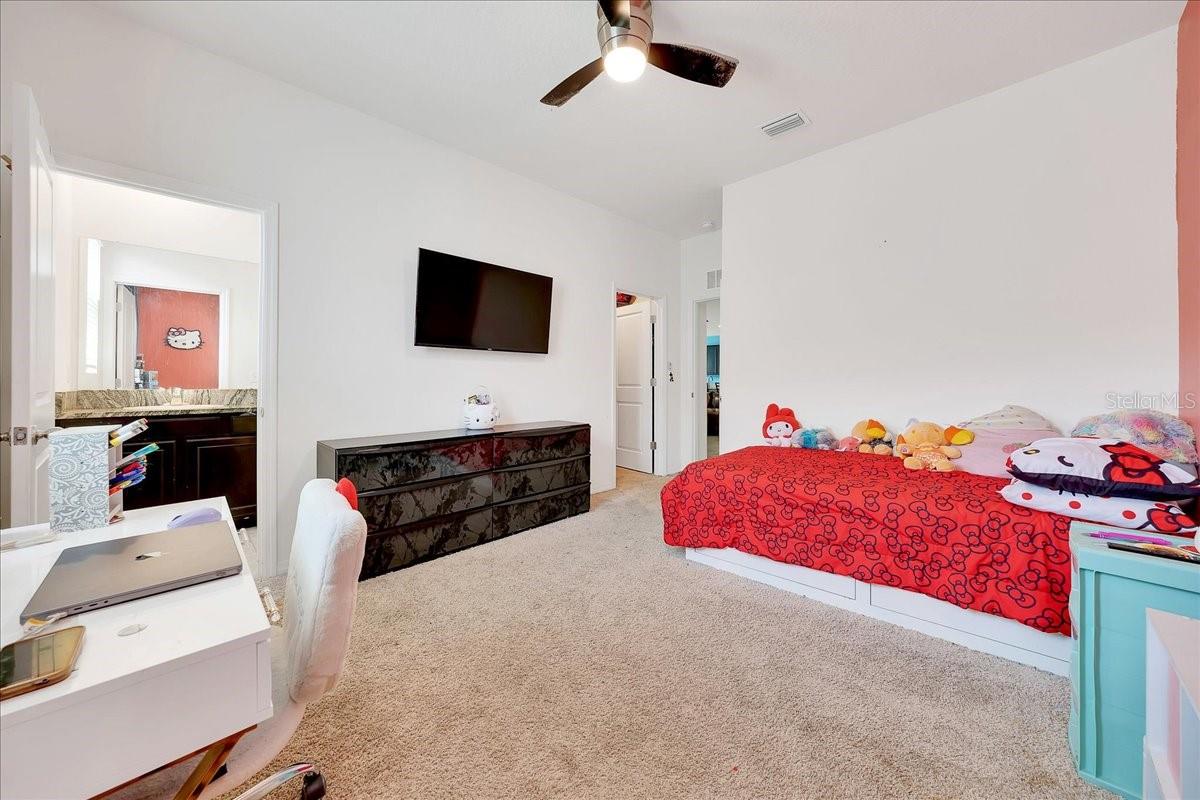 Image 34 of 45 For 13454 Golden Lime Ave