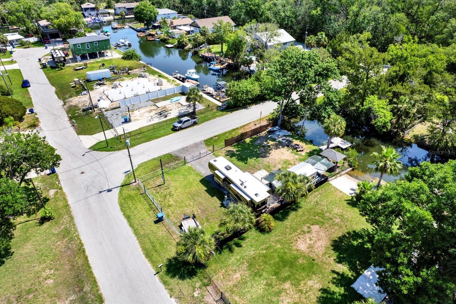 Image 3 of 15 For 6230 Island Drive