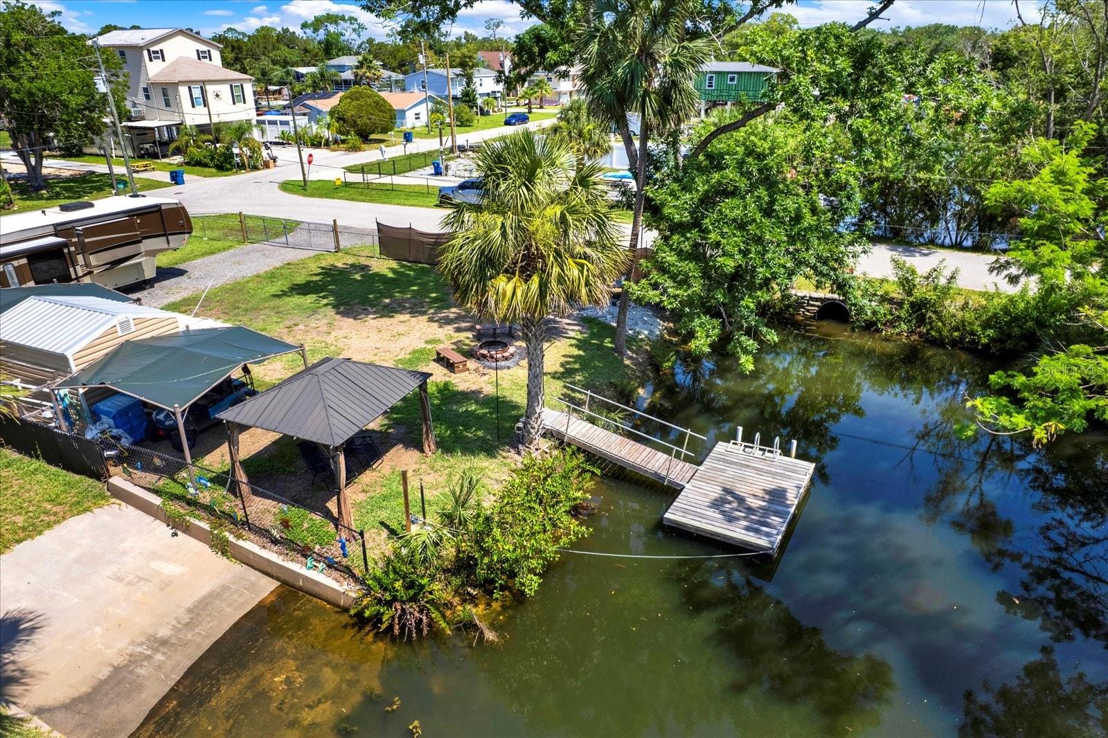 Image 7 of 15 For 6230 Island Drive