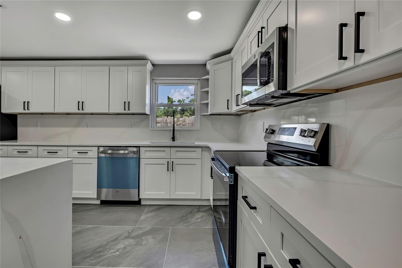 Image 14 of 68 For 6306 Aberdeen Avenue