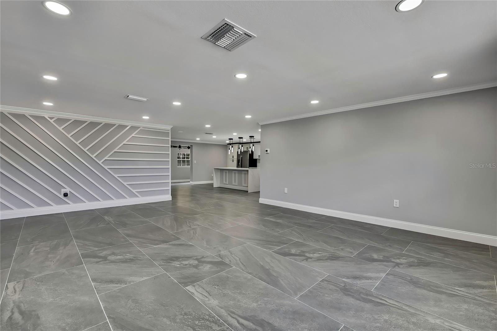 Image 9 of 68 For 6306 Aberdeen Avenue
