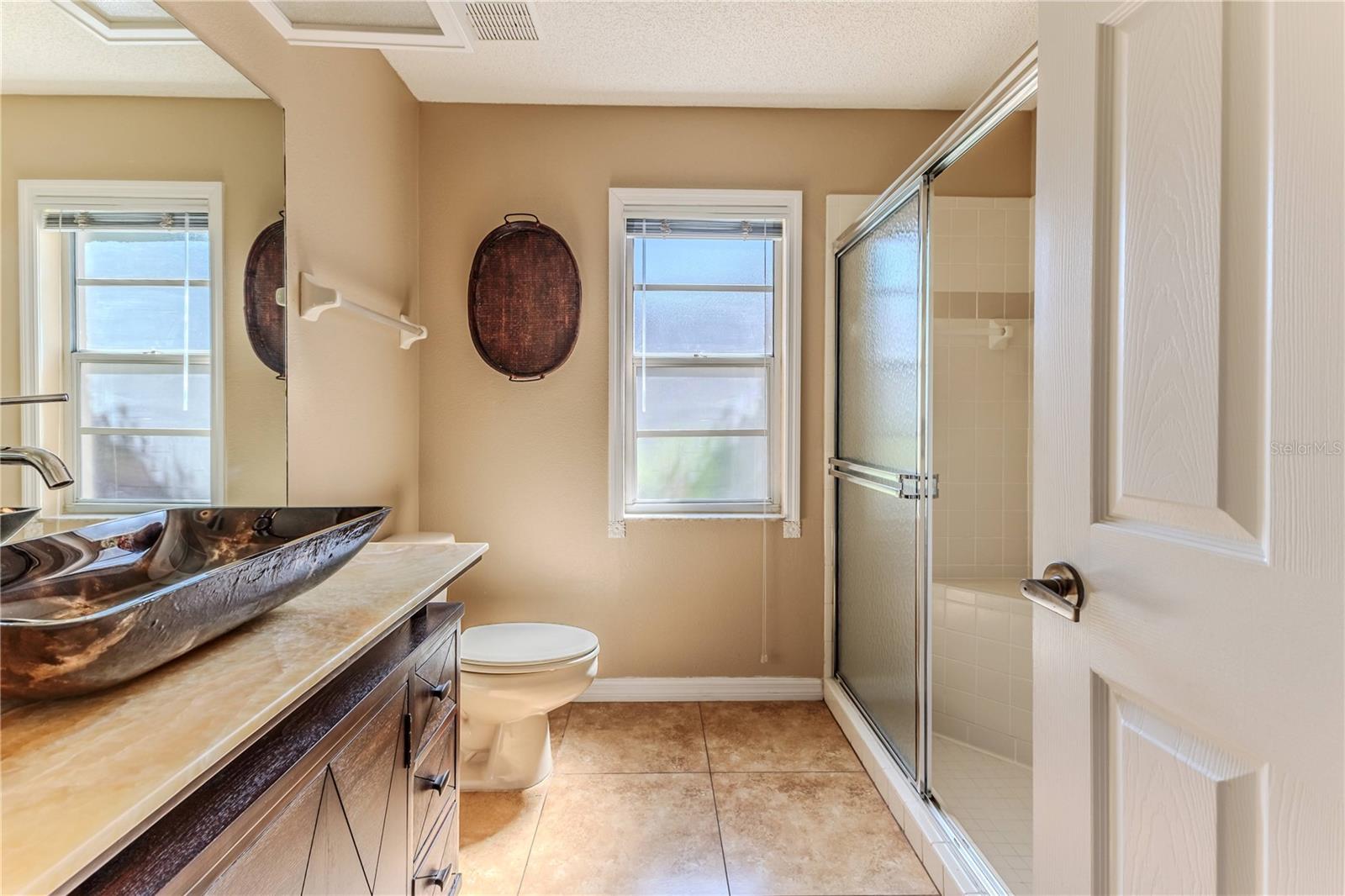 Listing photo id 44 for 8132 Summersong Court