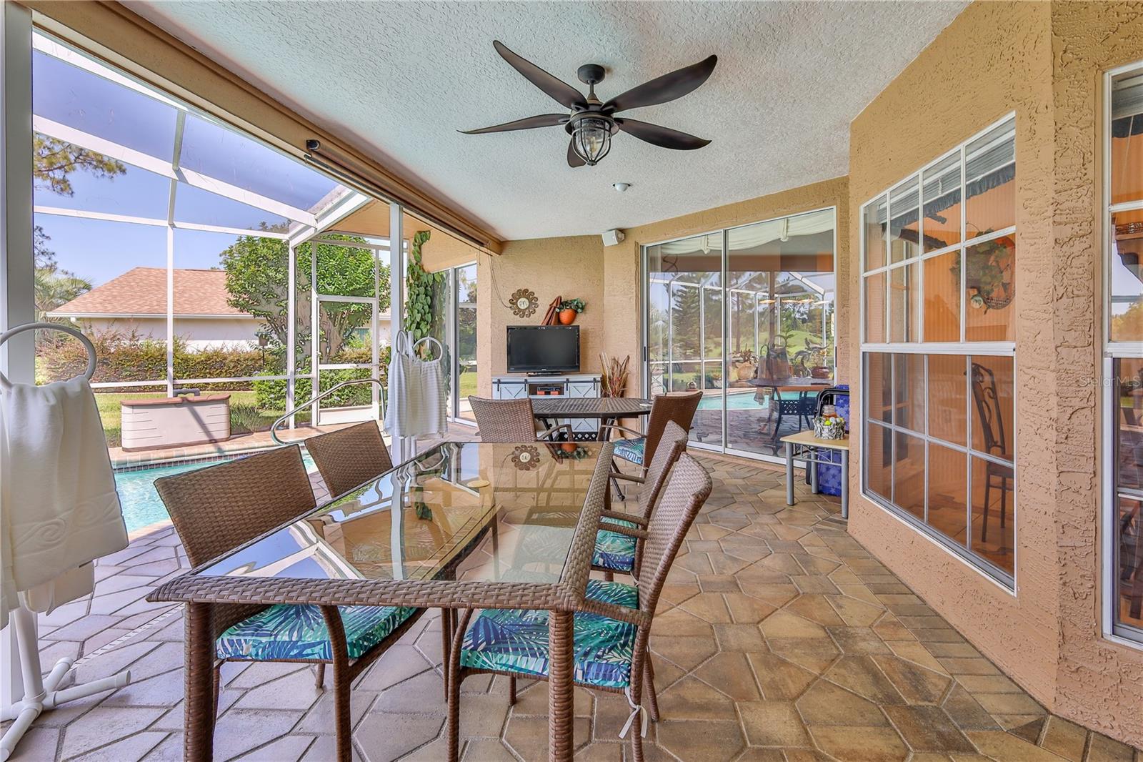 Listing photo id 60 for 8132 Summersong Court