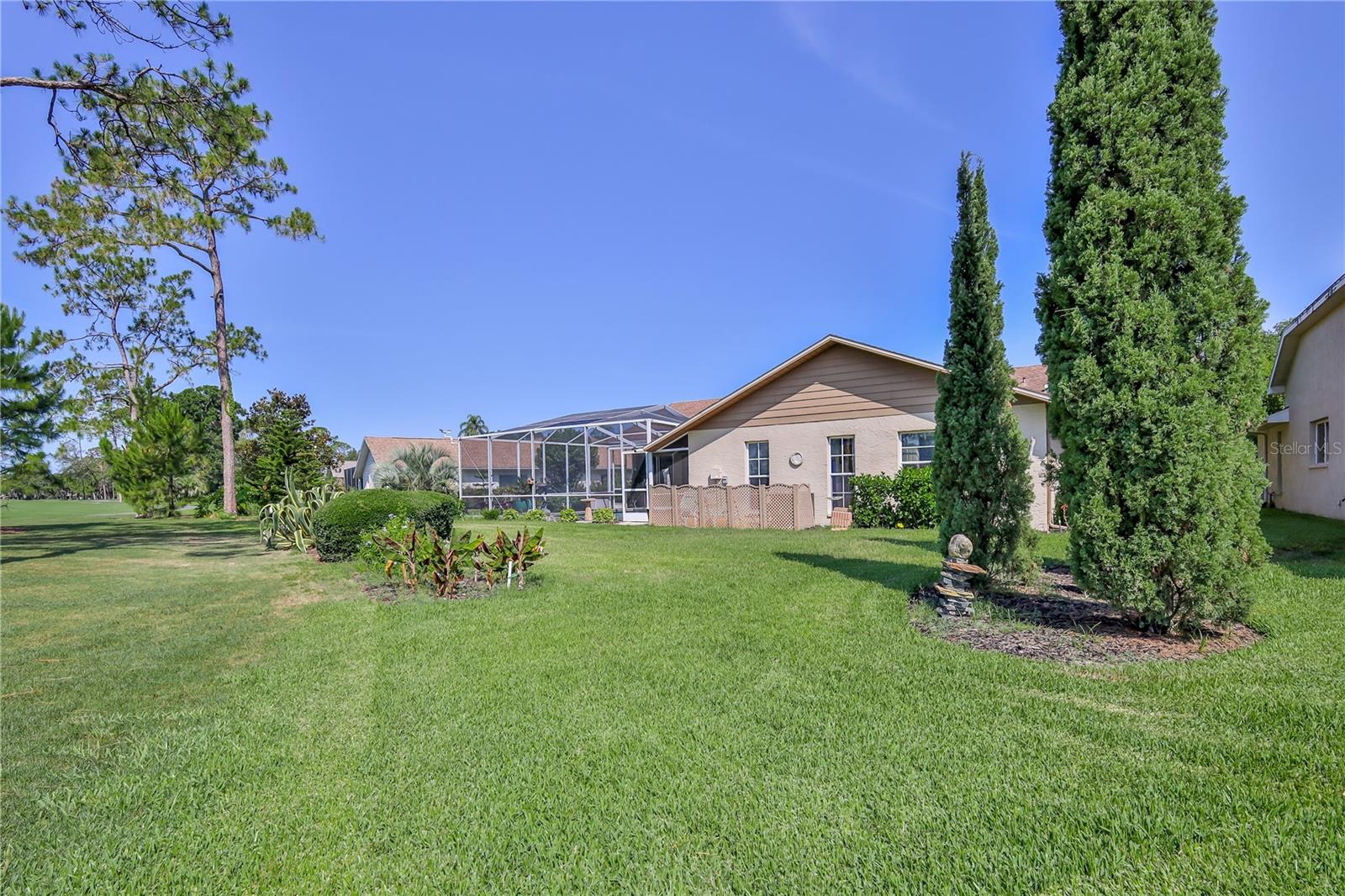 Listing photo id 68 for 8132 Summersong Court