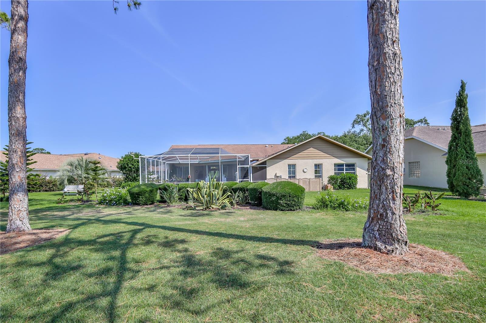 Listing photo id 69 for 8132 Summersong Court