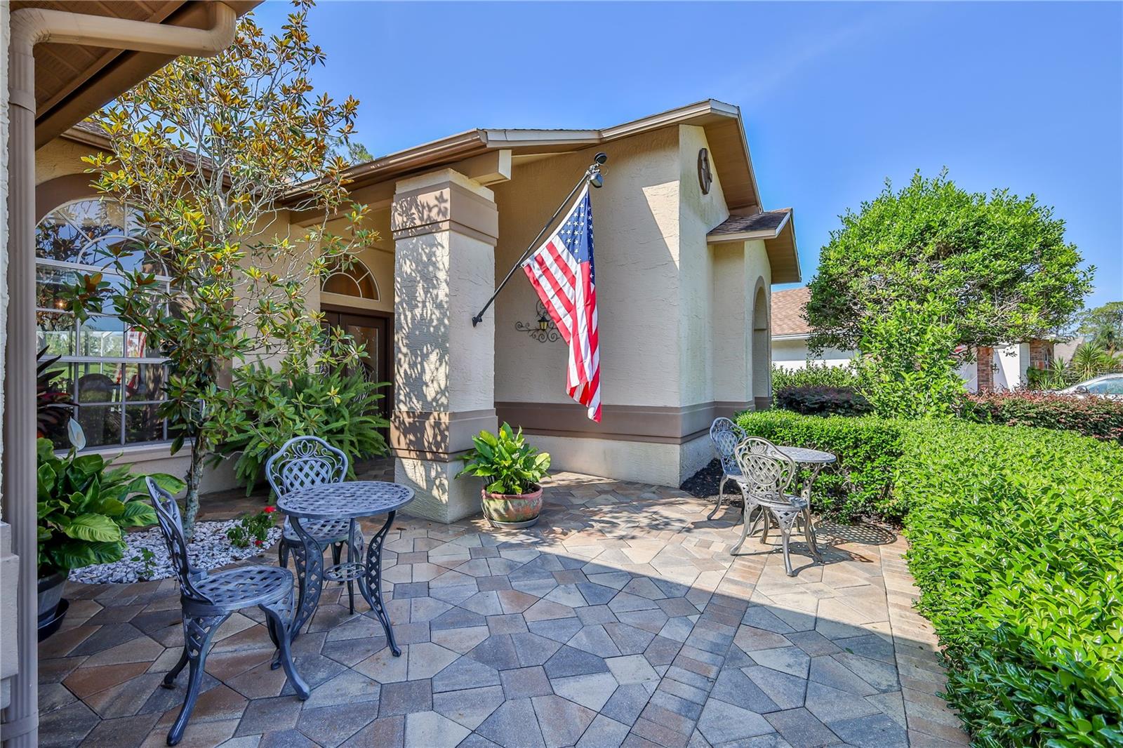 Listing photo id 6 for 8132 Summersong Court
